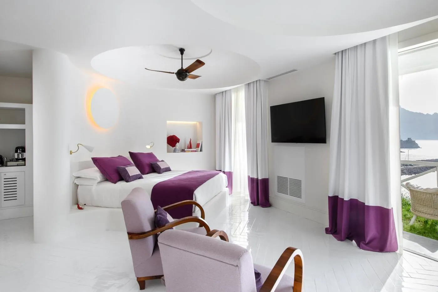 Bed in Hotel Miramalfi