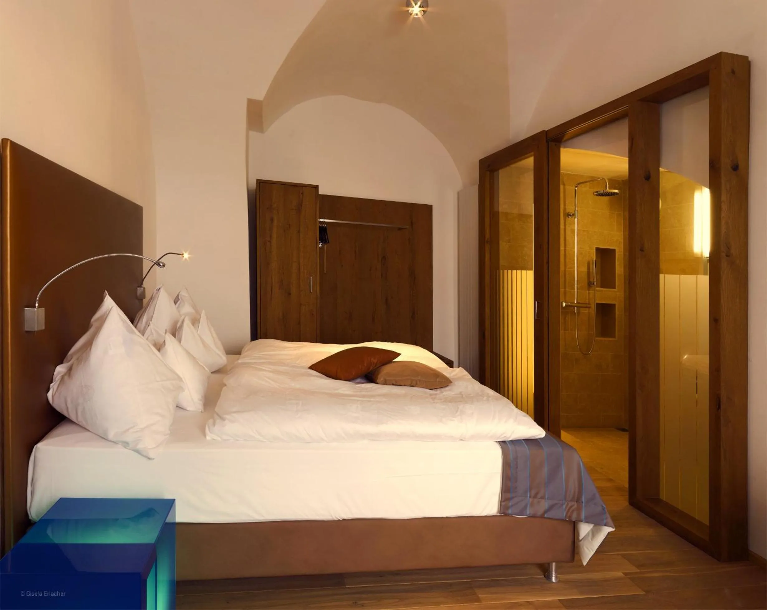 Bedroom, Bed in Hotel Landhaus Moserhof