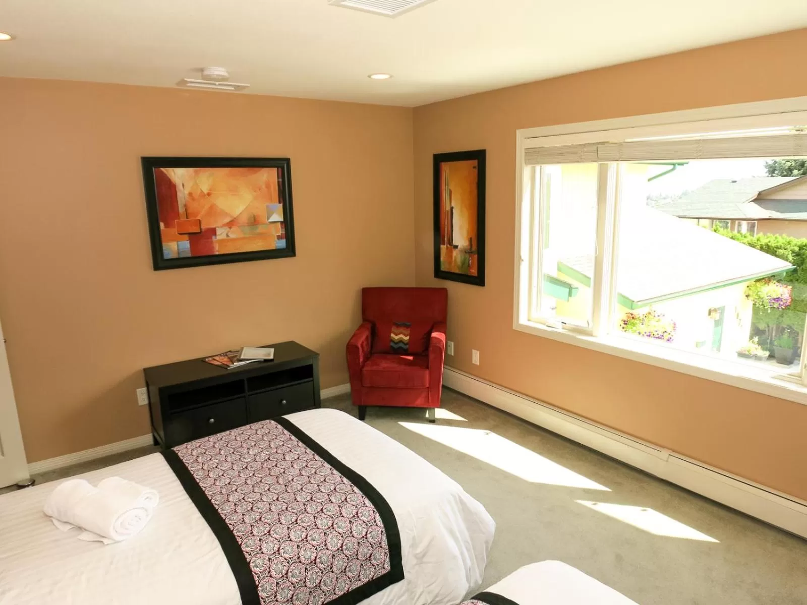 A View of the Lake B & B