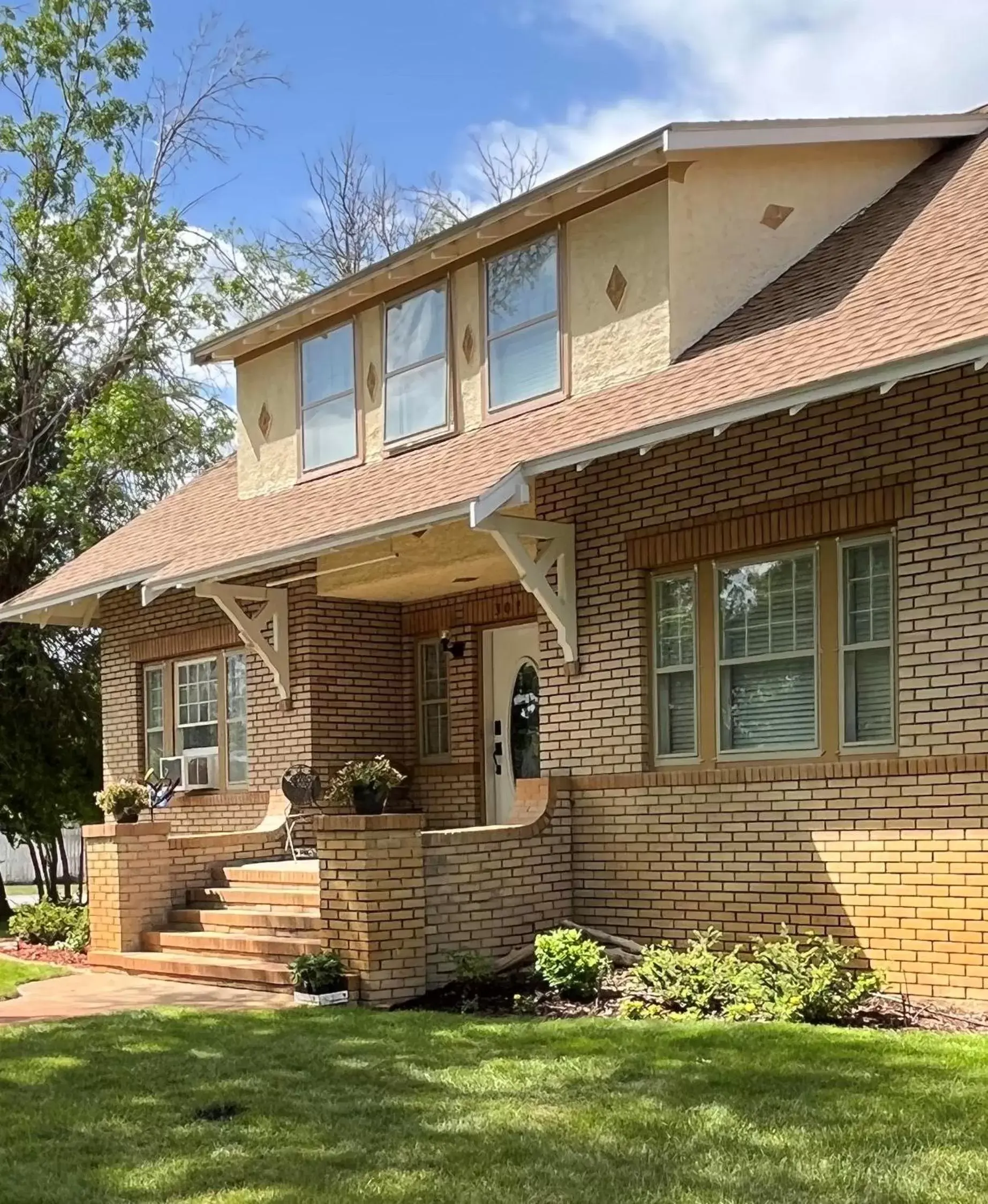 Property Building in The Coffey House Property Building in The Coffey House