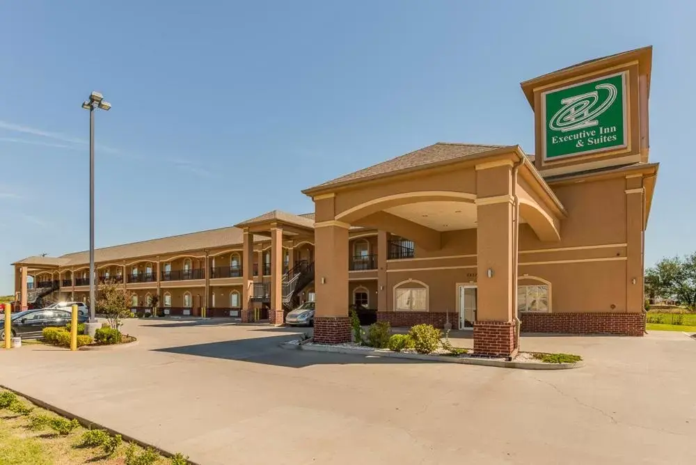 Executive Inn & Suites Cushing Executive Inn & Suites Cushing