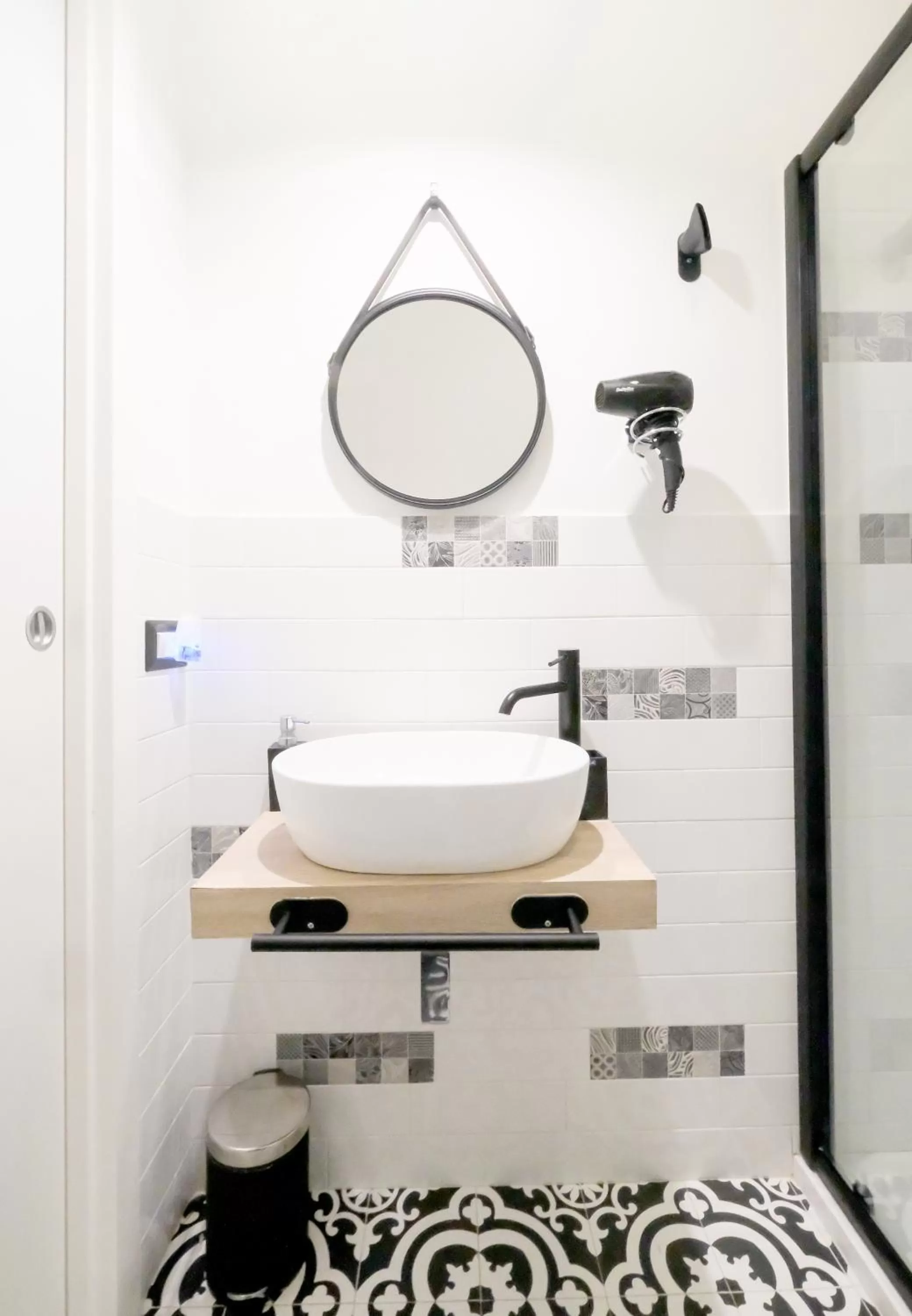 Bathroom in LH51 B&B