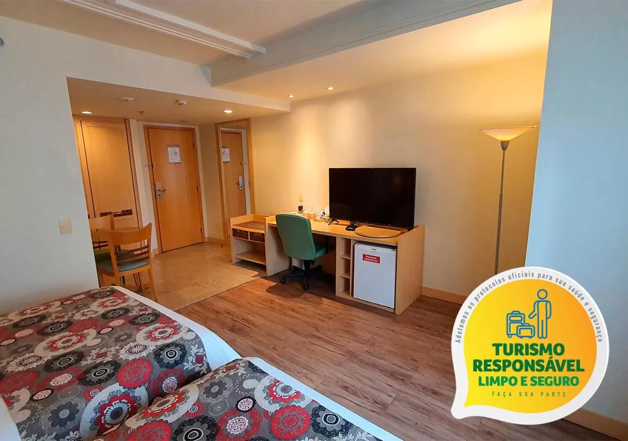 Photo of the whole room, Bed in Lets Idea Brasília Hotel