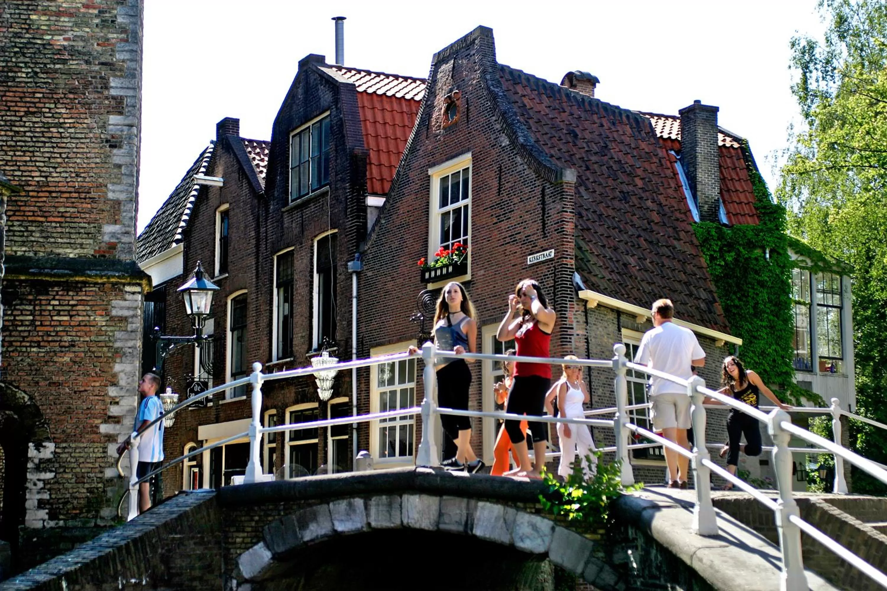 Area and facilities in Grand Museum Hotel, BW Signature Collection