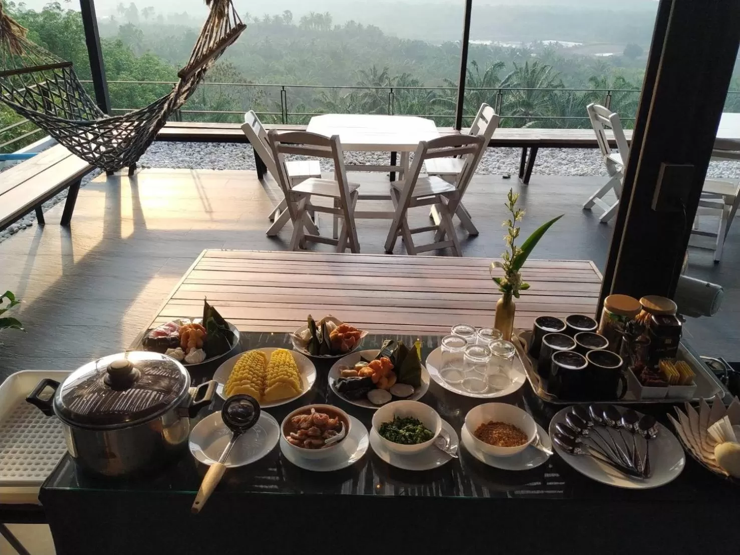 Food and drinks in Ao Luek Panoramic Pool-SHA Plus