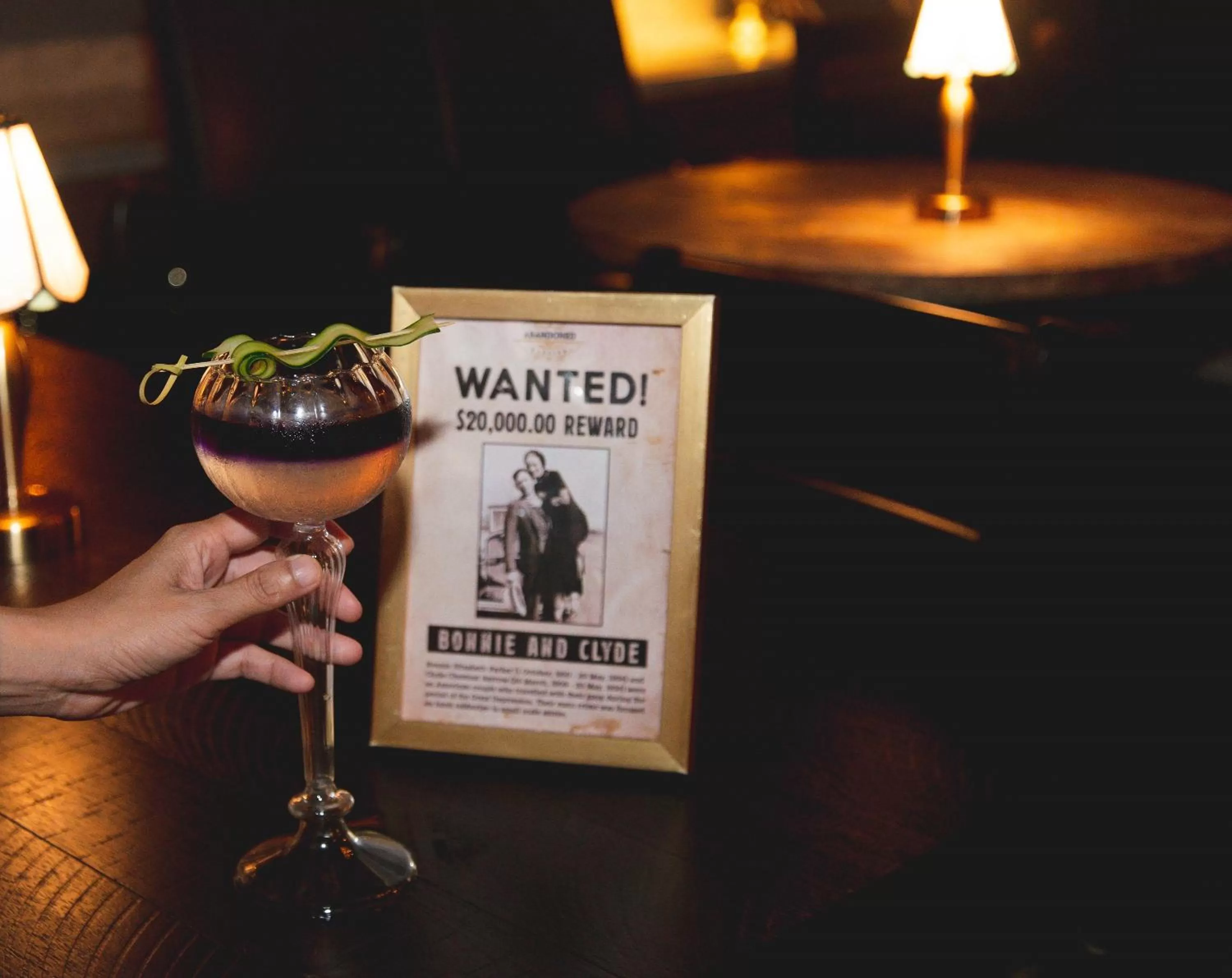 Lounge or bar in The Coach Hotel Sukhumvit - Asok BTS Bangkok