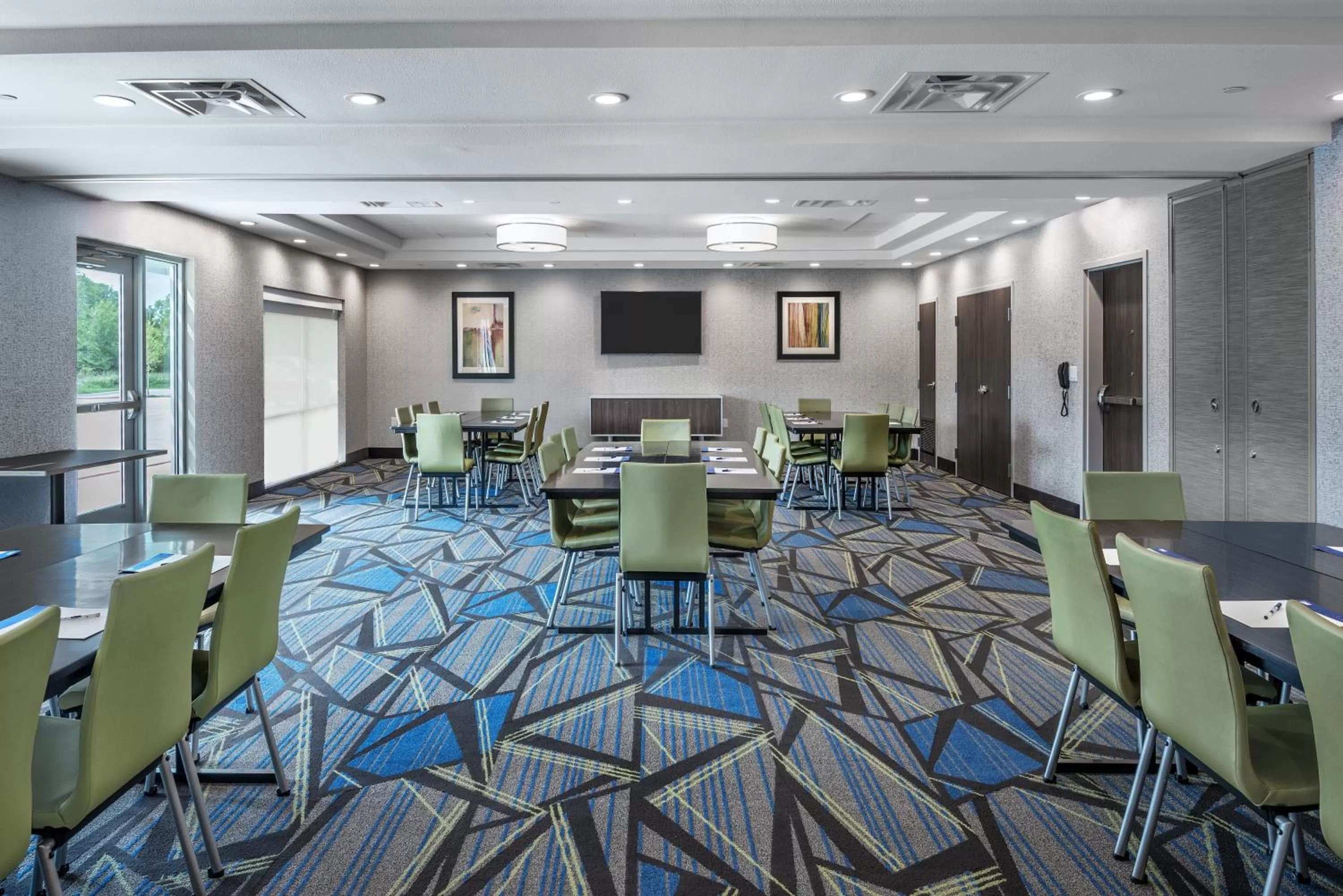 Meeting/conference room in Holiday Inn Express & Suites Bryan - College Station by IHG