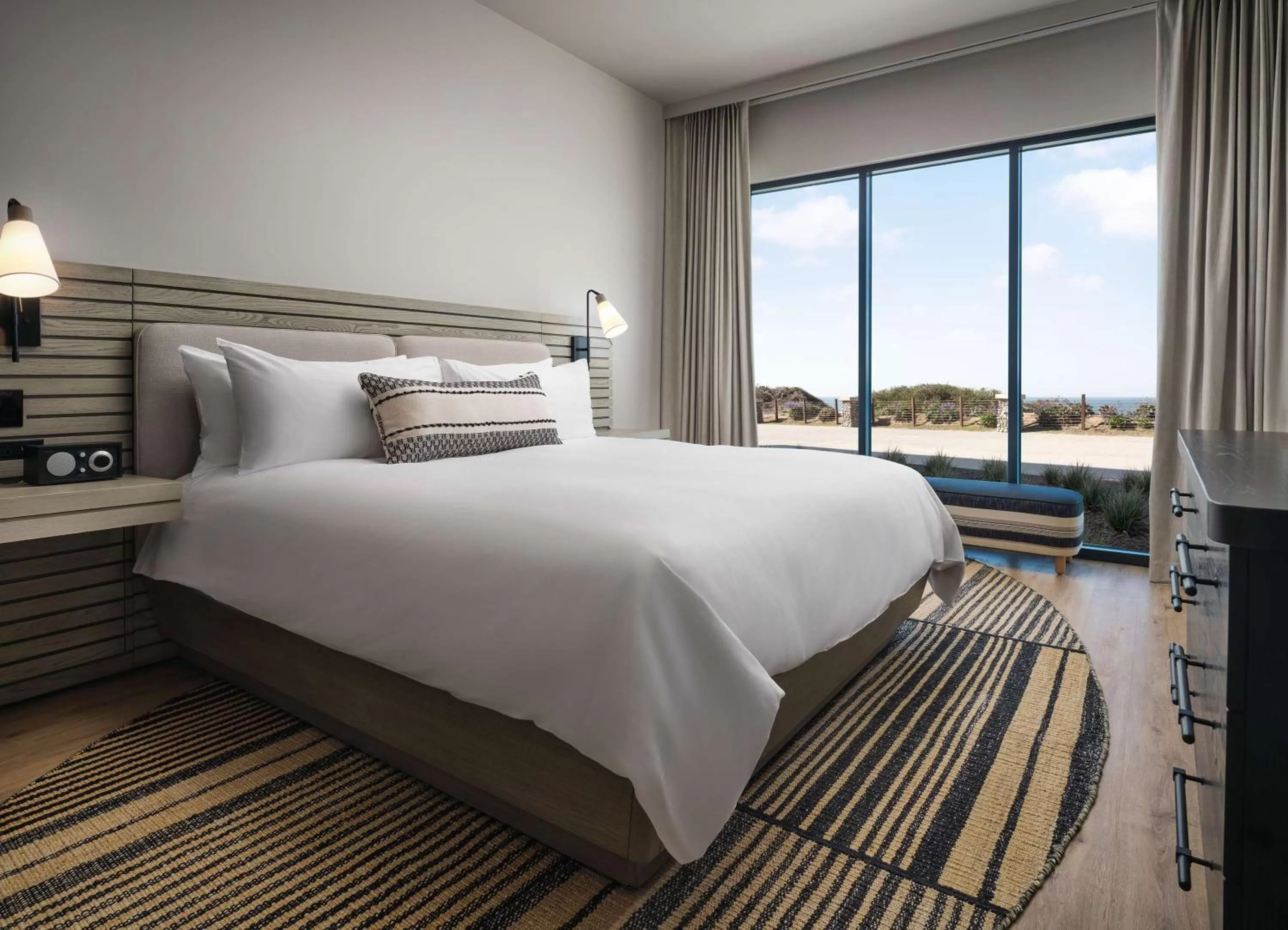Photo of the whole room, Bed in Alila Marea Beach Resort Encinitas, a Hyatt Resort