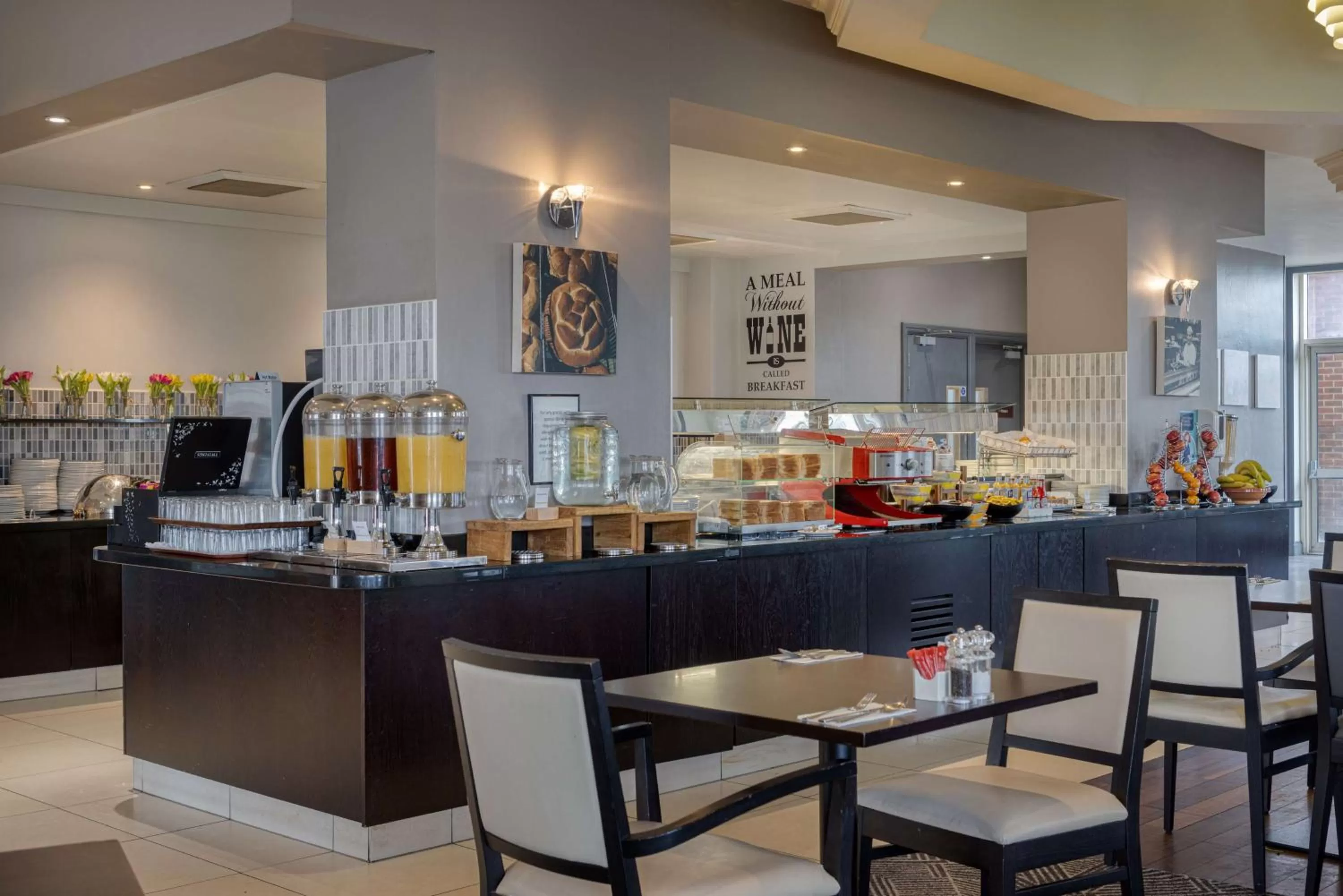 Breakfast in DoubleTree by Hilton Dartford Bridge