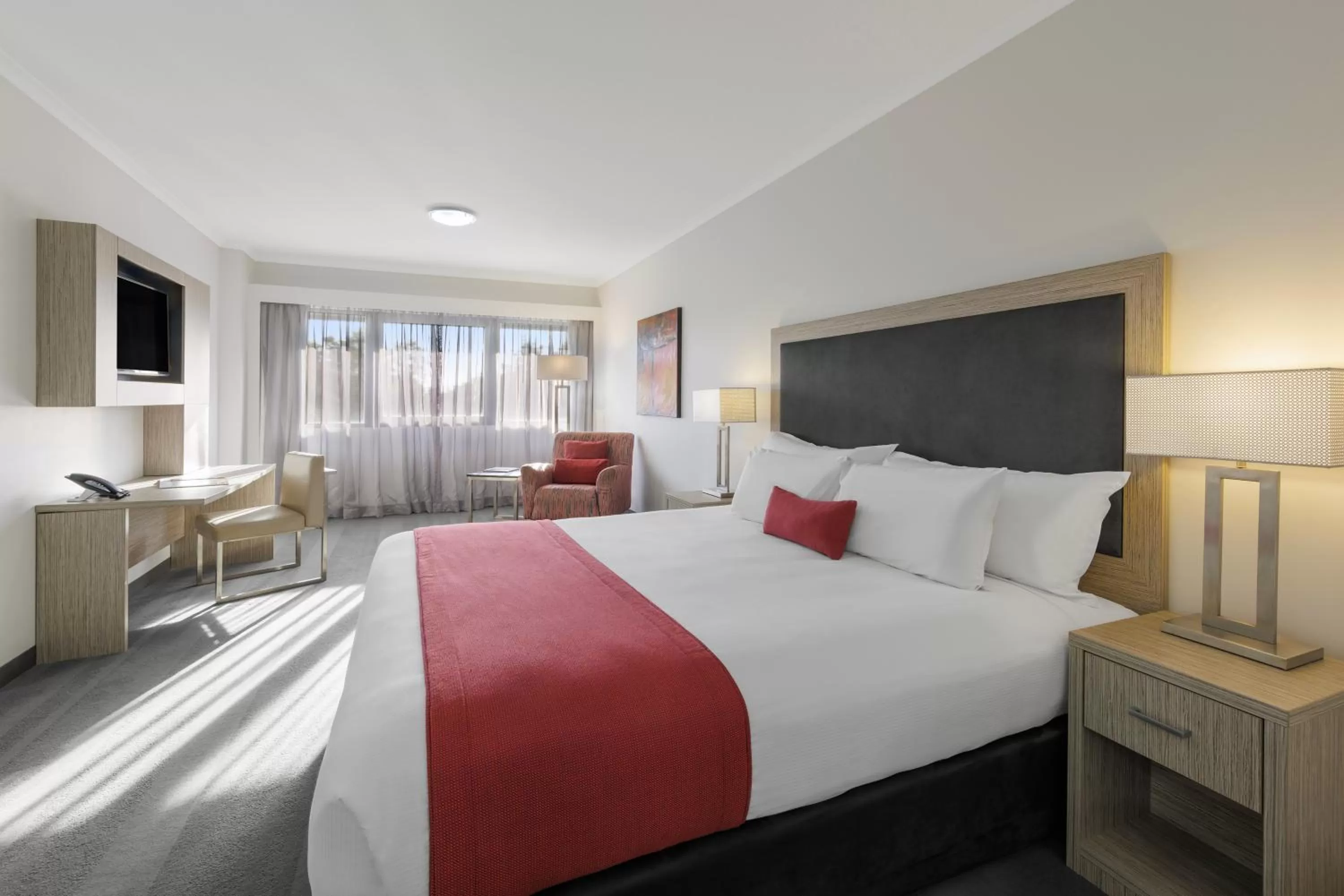 Superior King Room in Courtyard by Marriott Darwin
