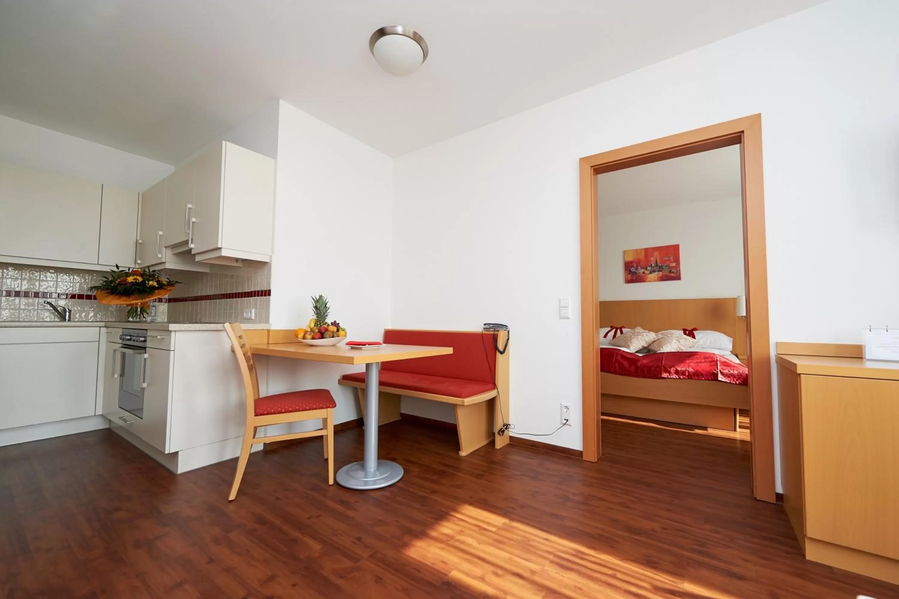 Living room, Bed in City-Hotel Mödling