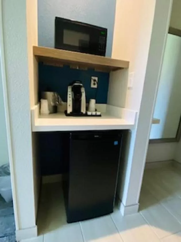 King Suite with Ocean View - Hearing Accessible/Non-Smoking in Holiday Inn Express - Gulfport Beach, an IHG Hotel