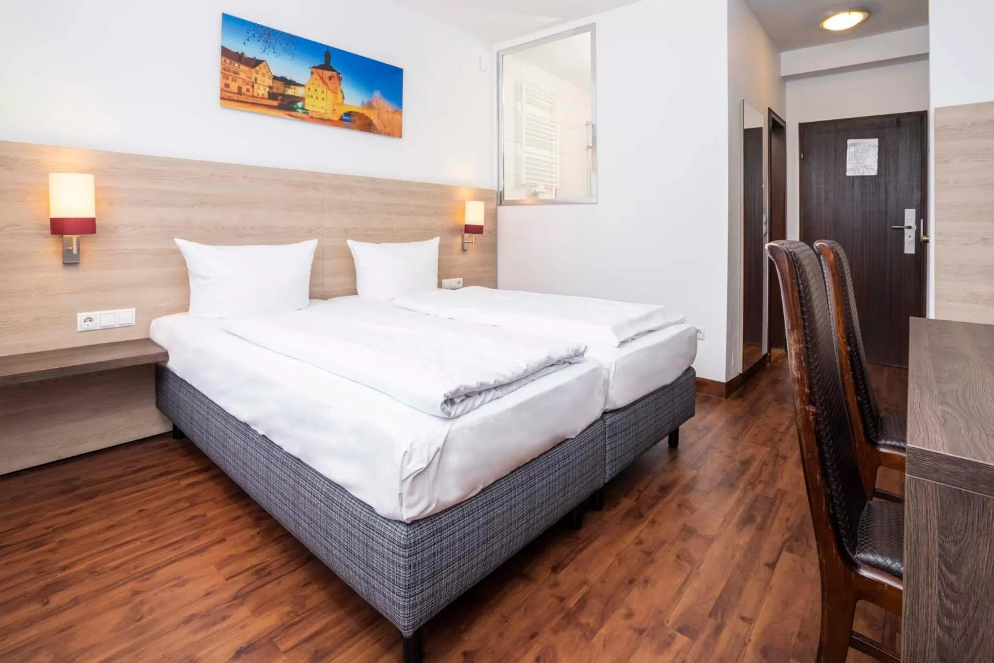 Photo of the whole room, Bed in Hotel National