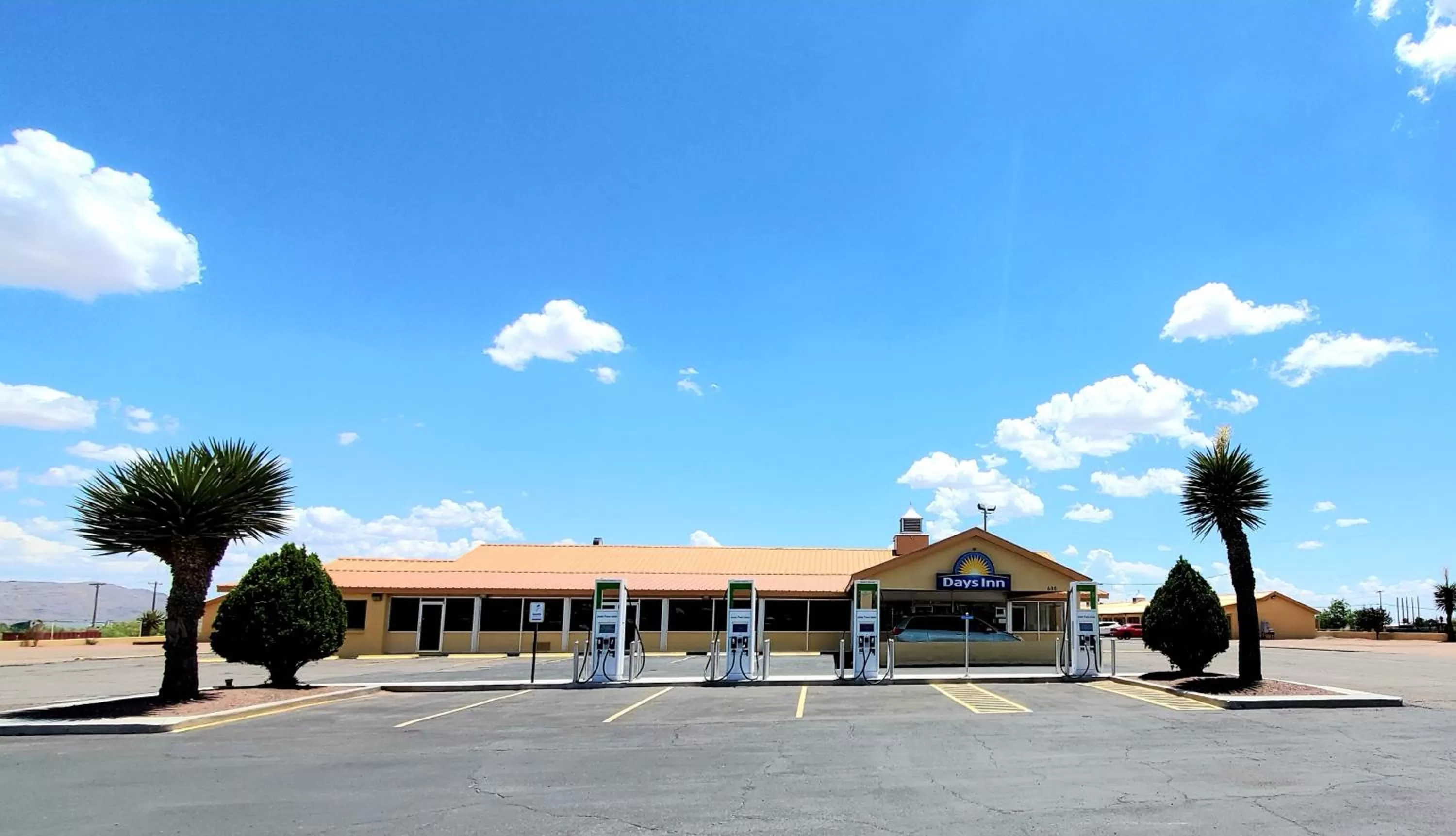 Facade/entrance in Days Inn by Wyndham Van Horn TX