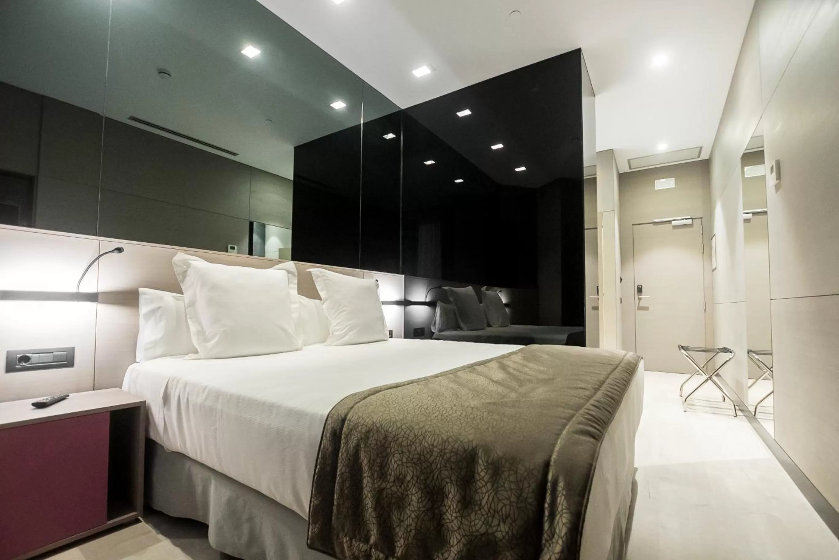 Other, Bed in Negresco Princess 4* Sup