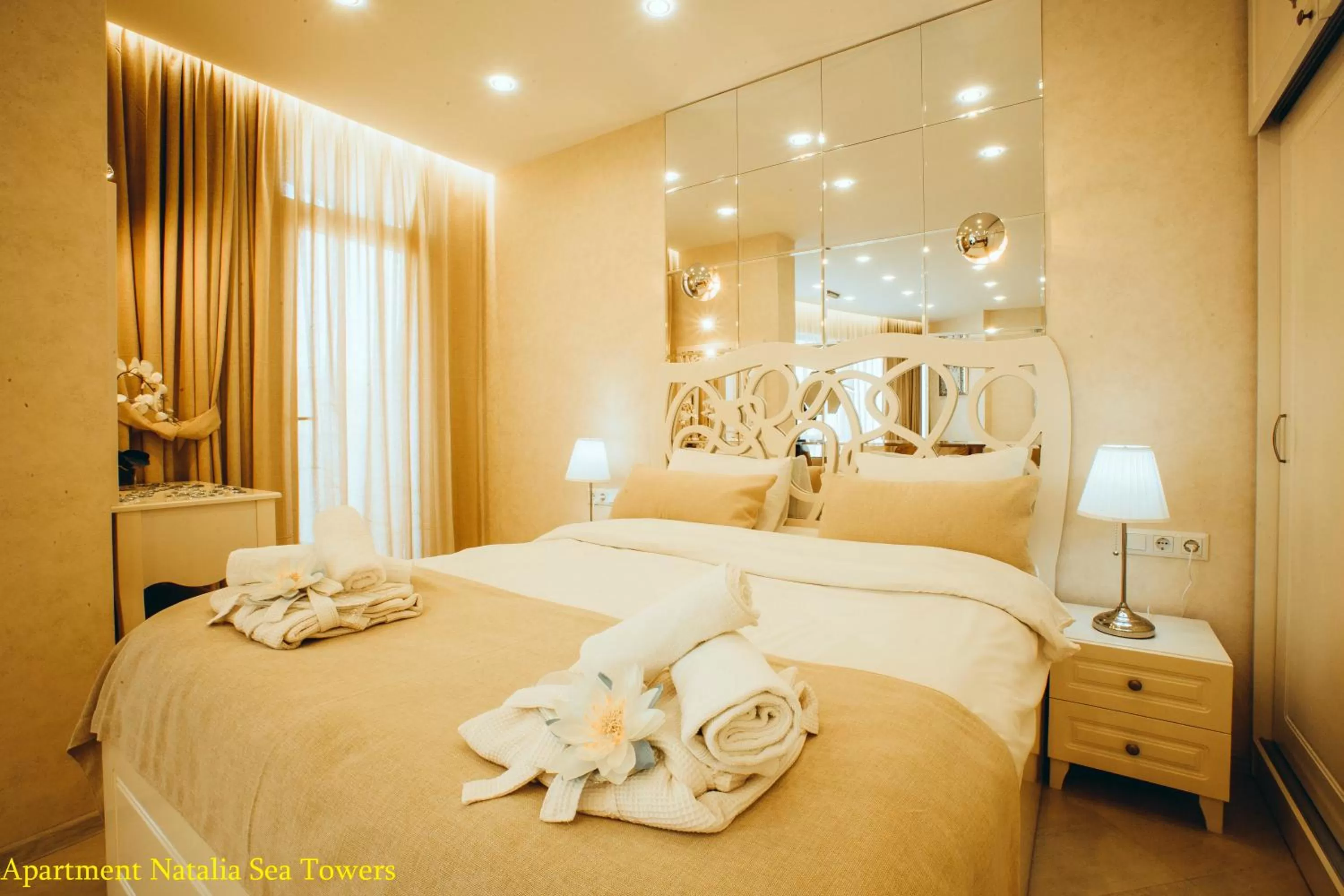 Living room, Bed in Blue Star Batumi