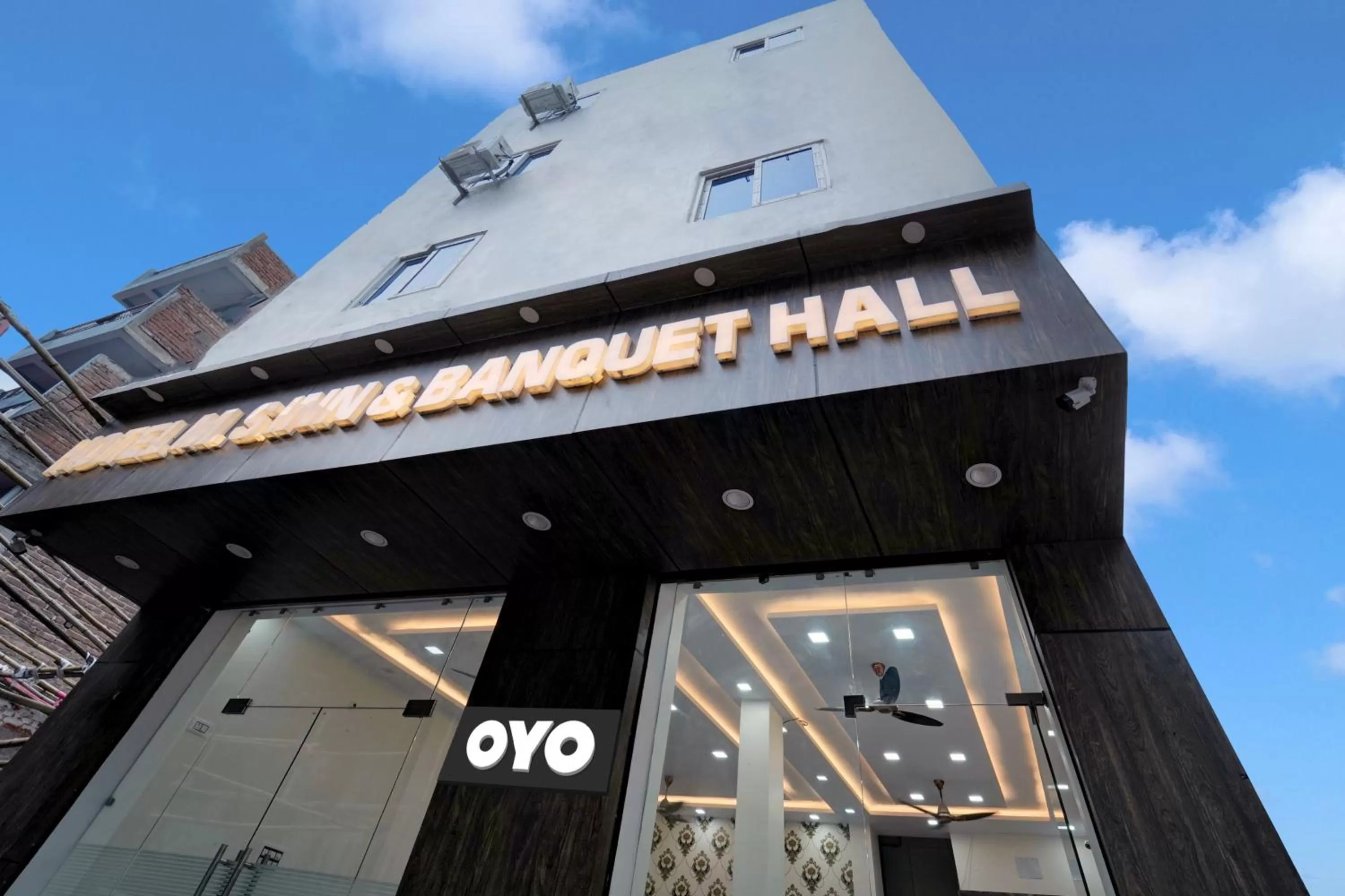 Facade/entrance, Property Building in OYO Flagship 81547 Hotel MS Inn