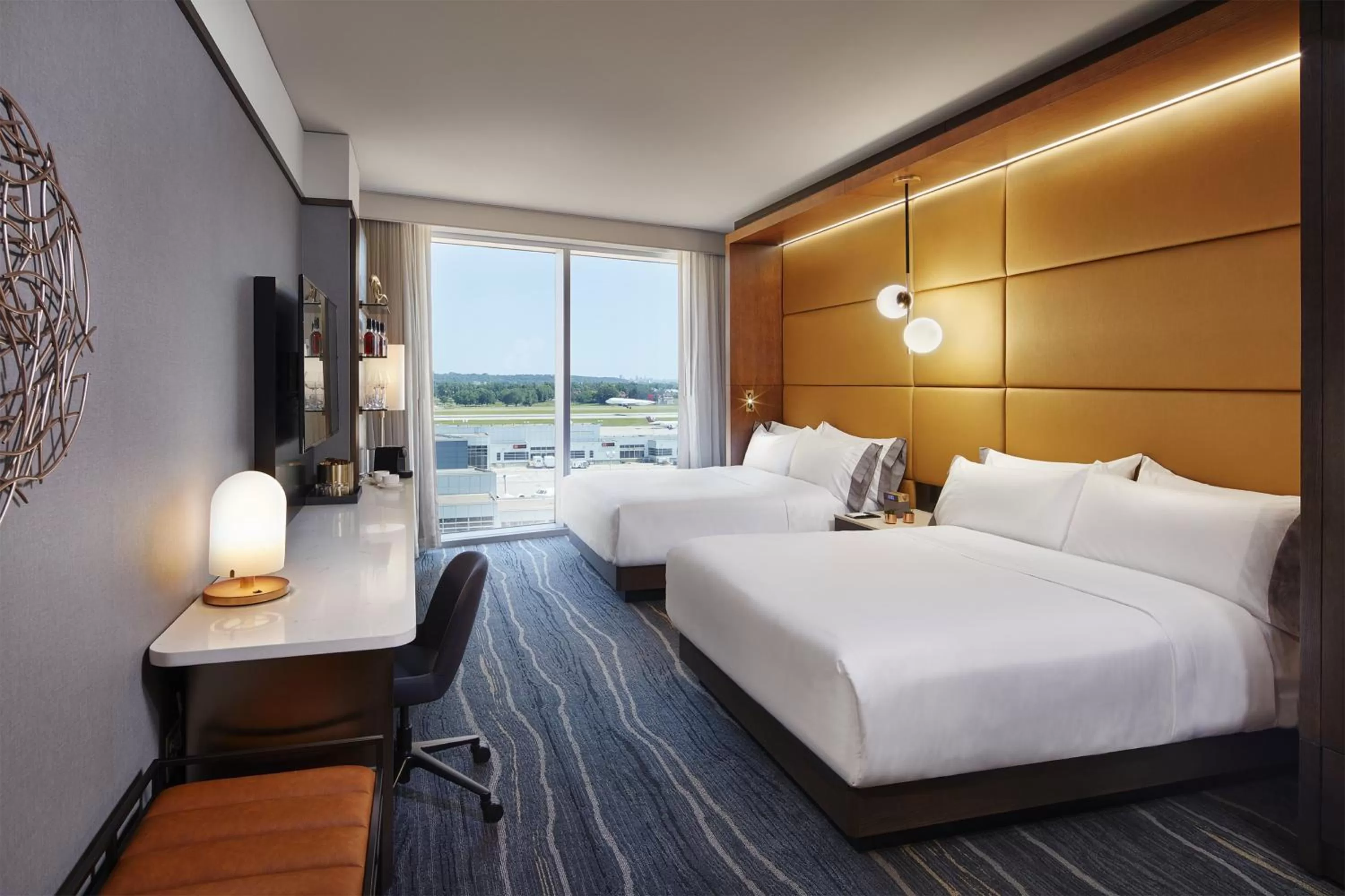 Photo of the whole room, Bed in InterContinental Minneapolis - St. Paul Airport by IHG