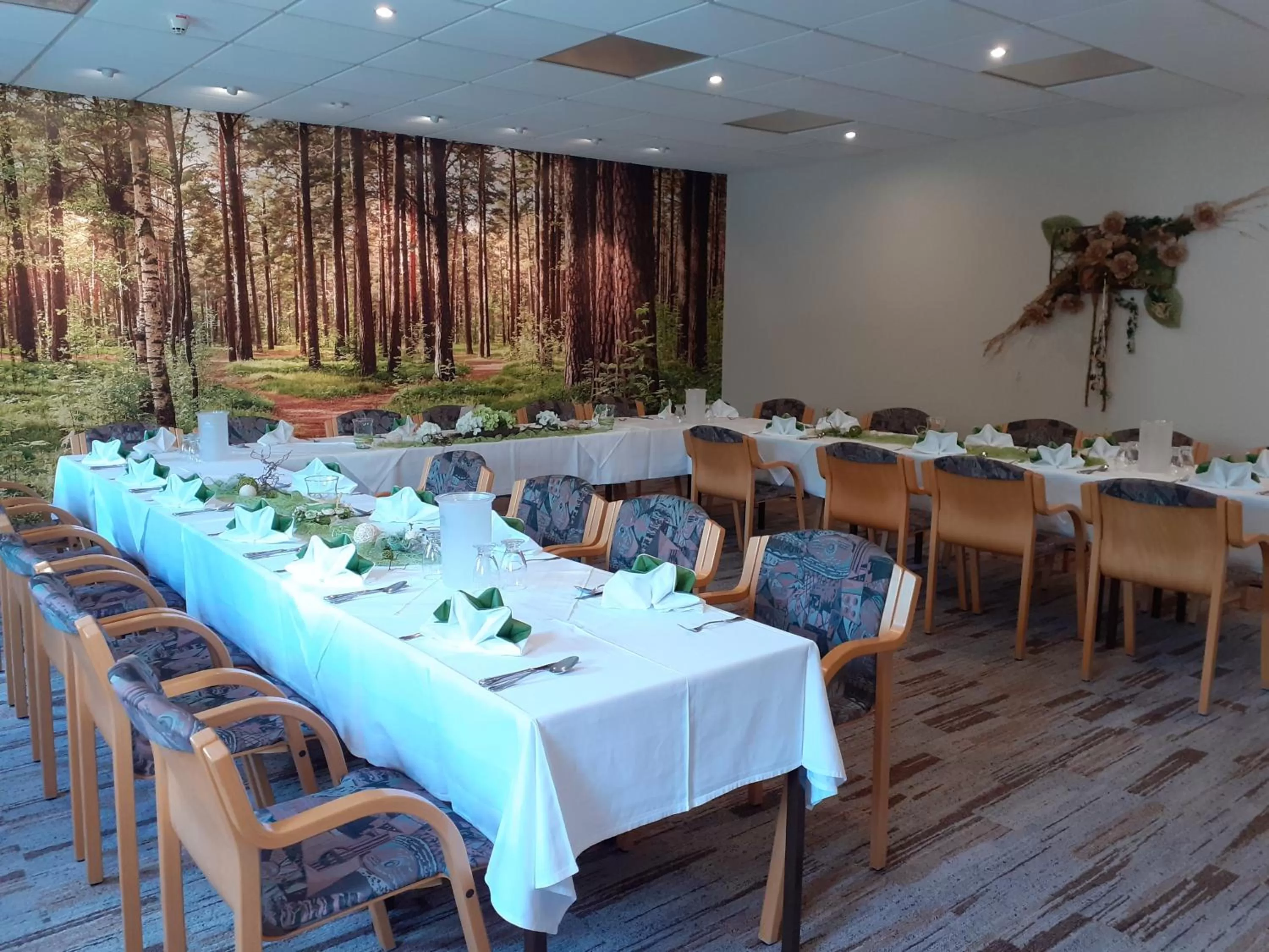 Restaurant/places to eat in Naturhotel Lindenhof