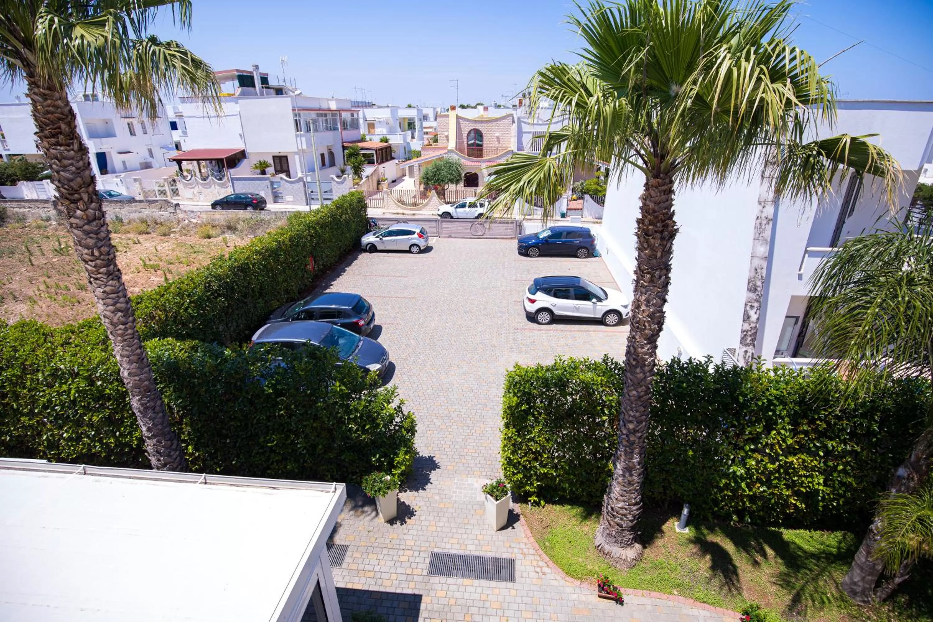 Bird's eye view in Donnosanto Residence Torre Santa Sabina