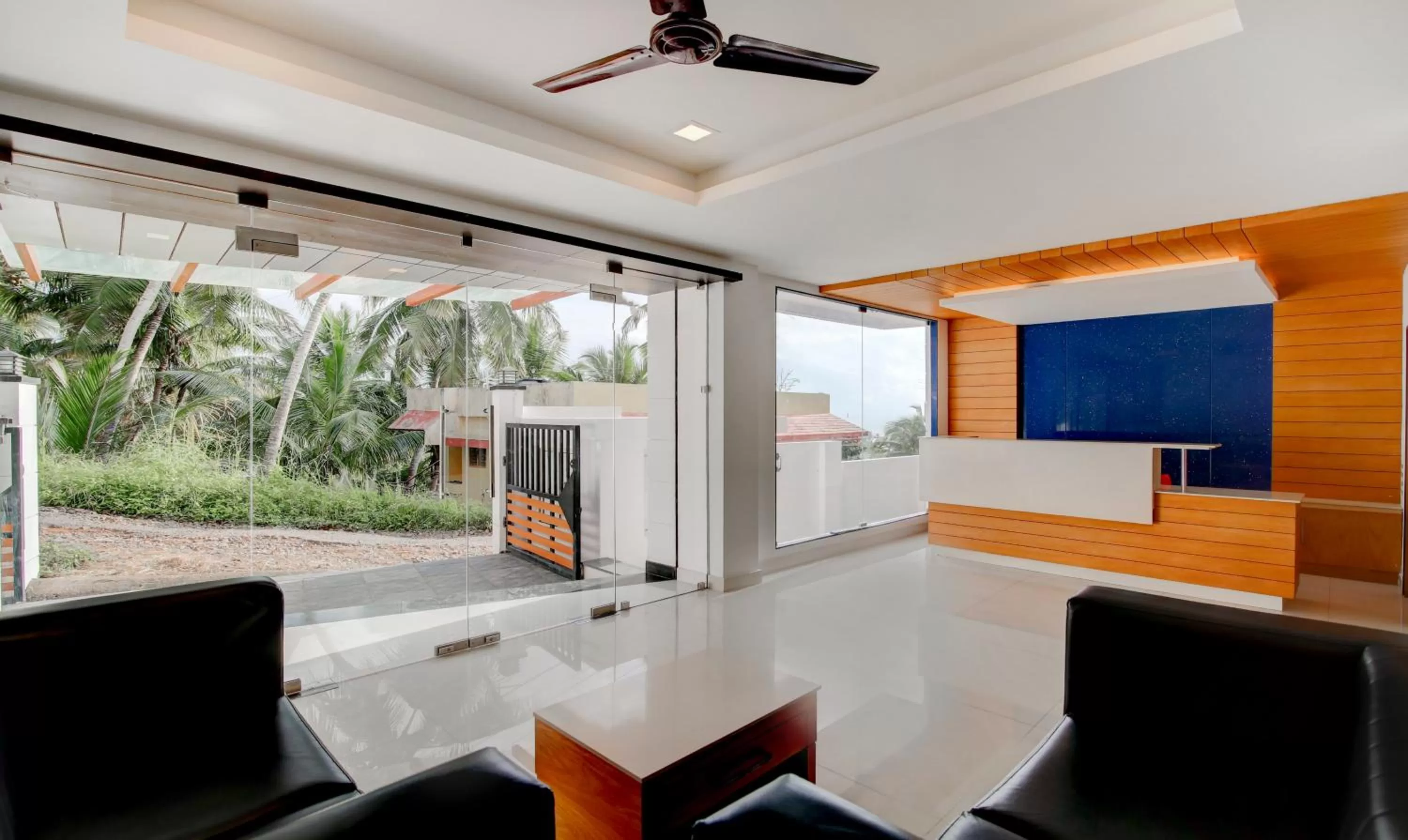 Facade/entrance in Cilantro By The Sea