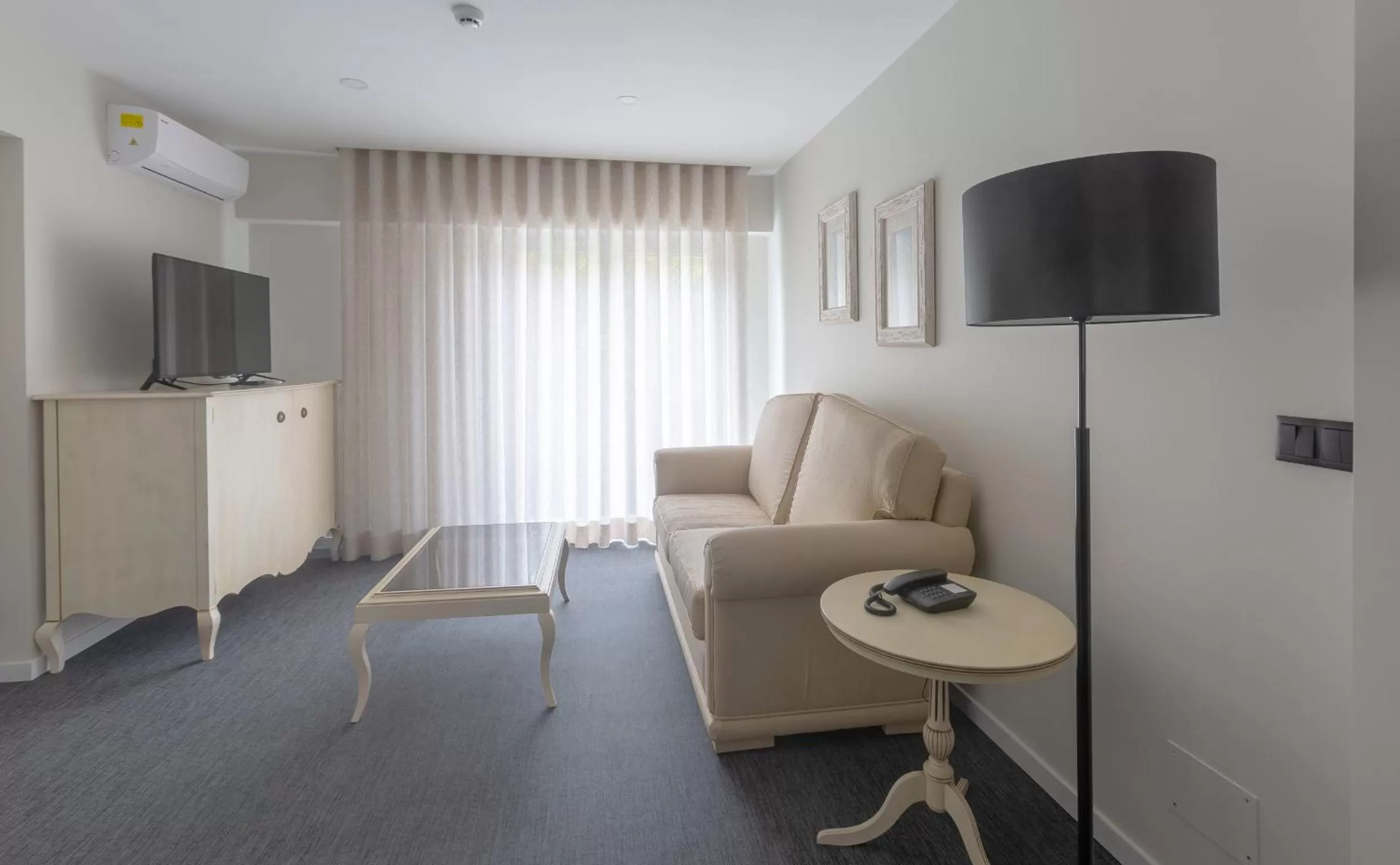 Living room in Hotel Afonso V & SPA