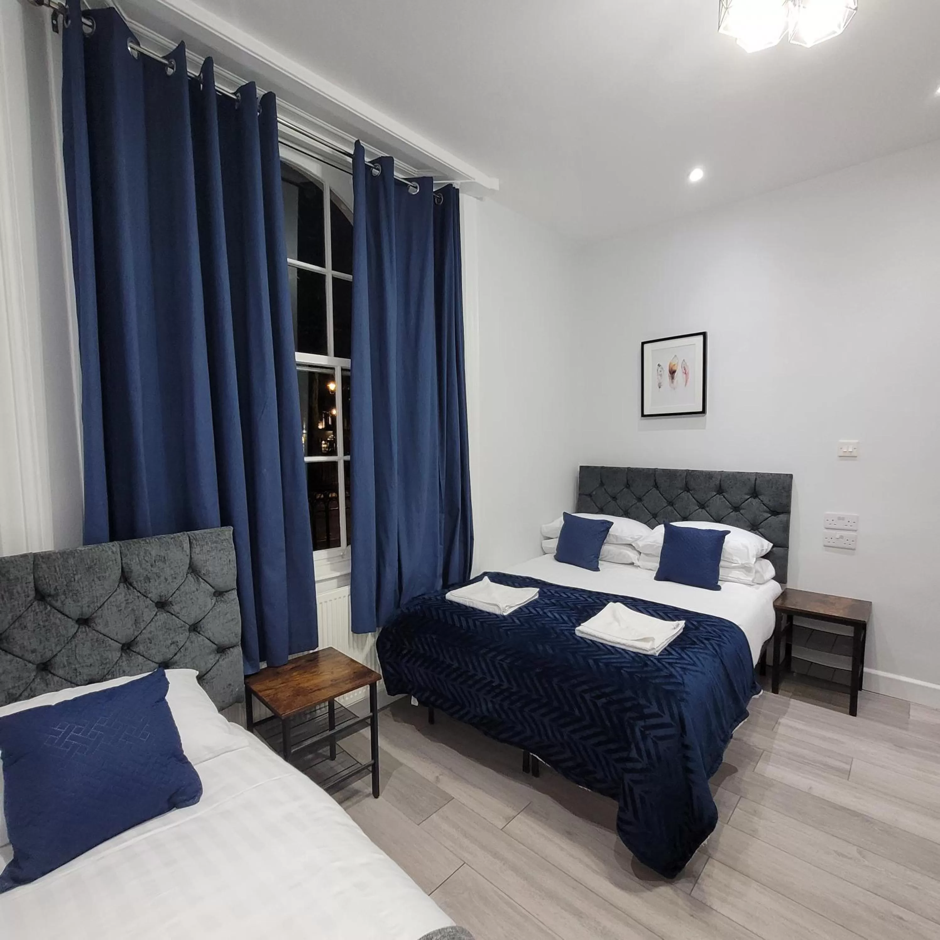 Bed in Argyle Square Hotel