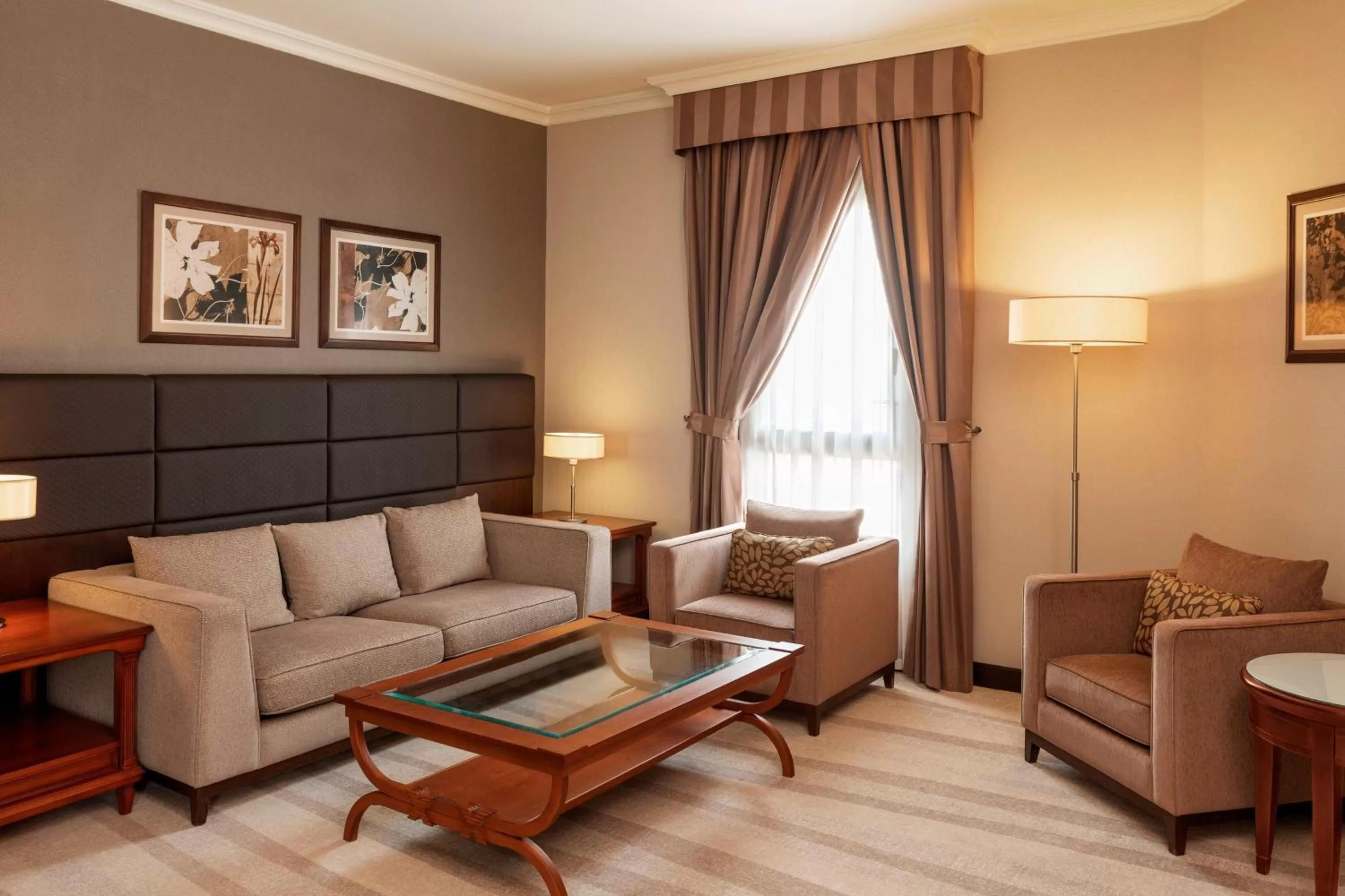 Living room, Seating Area in Sheraton Riyadh Hotel & Towers