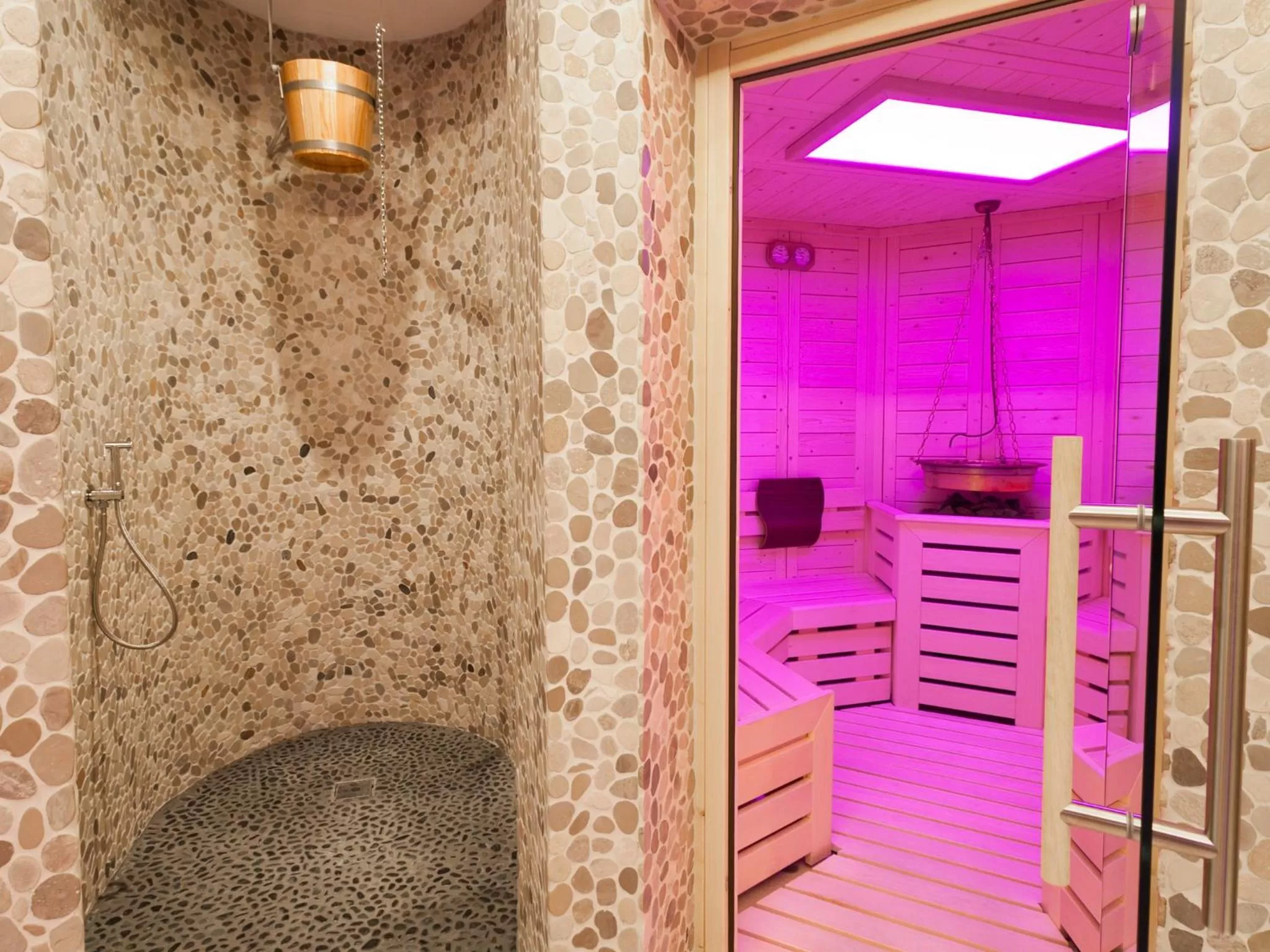 Spa and wellness centre/facilities in Hotel Europeo Alpine Charme & Wellness