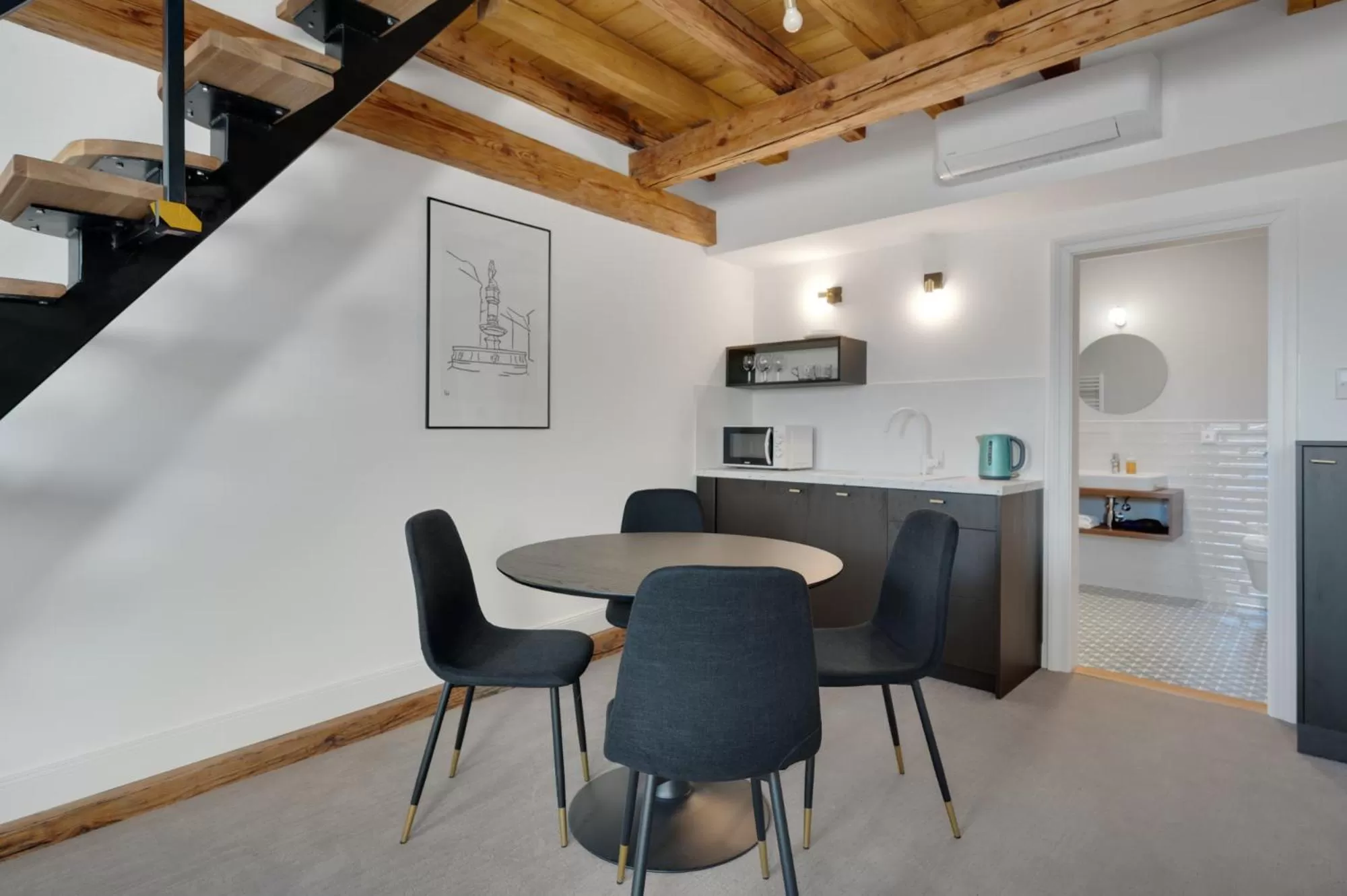 Kitchen or kitchenette in Palace Apartments