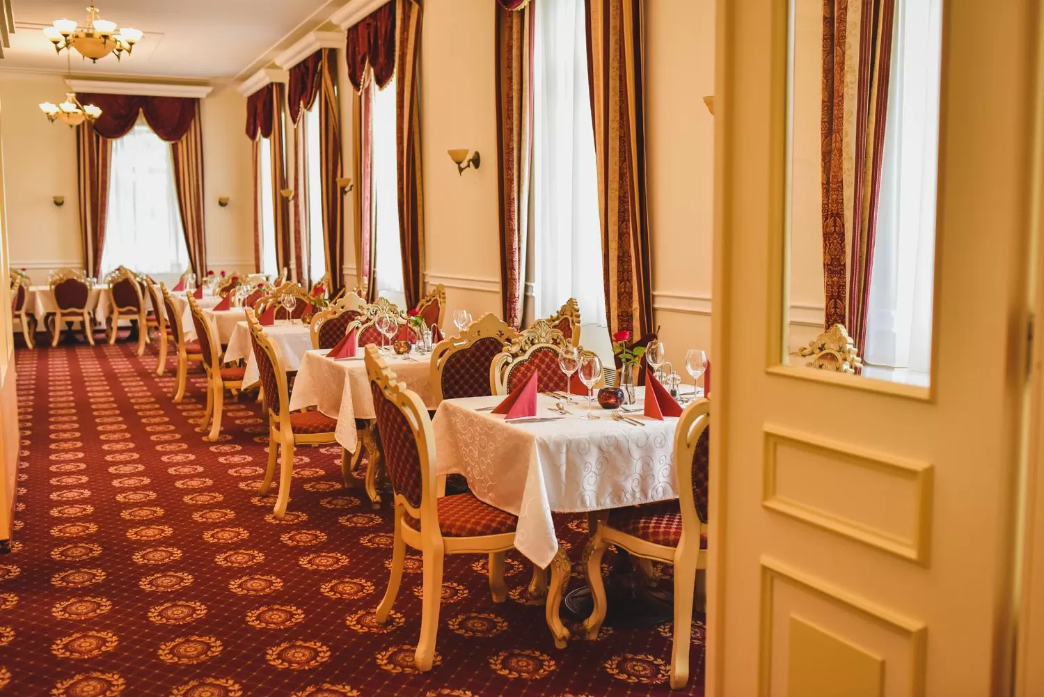 Restaurant/places to eat in Zámek Kamenný Dvůr