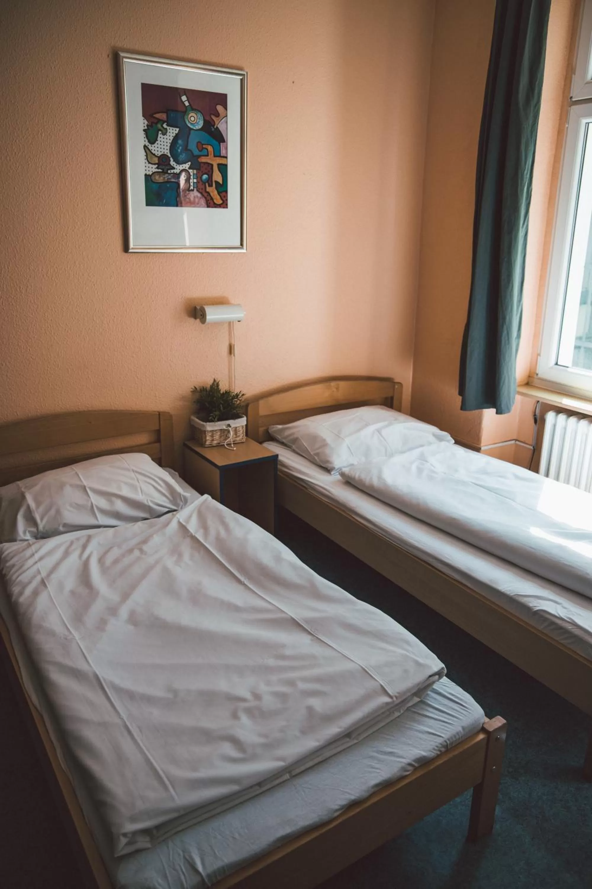 Staff, Bed in Happy Hotel Berlin