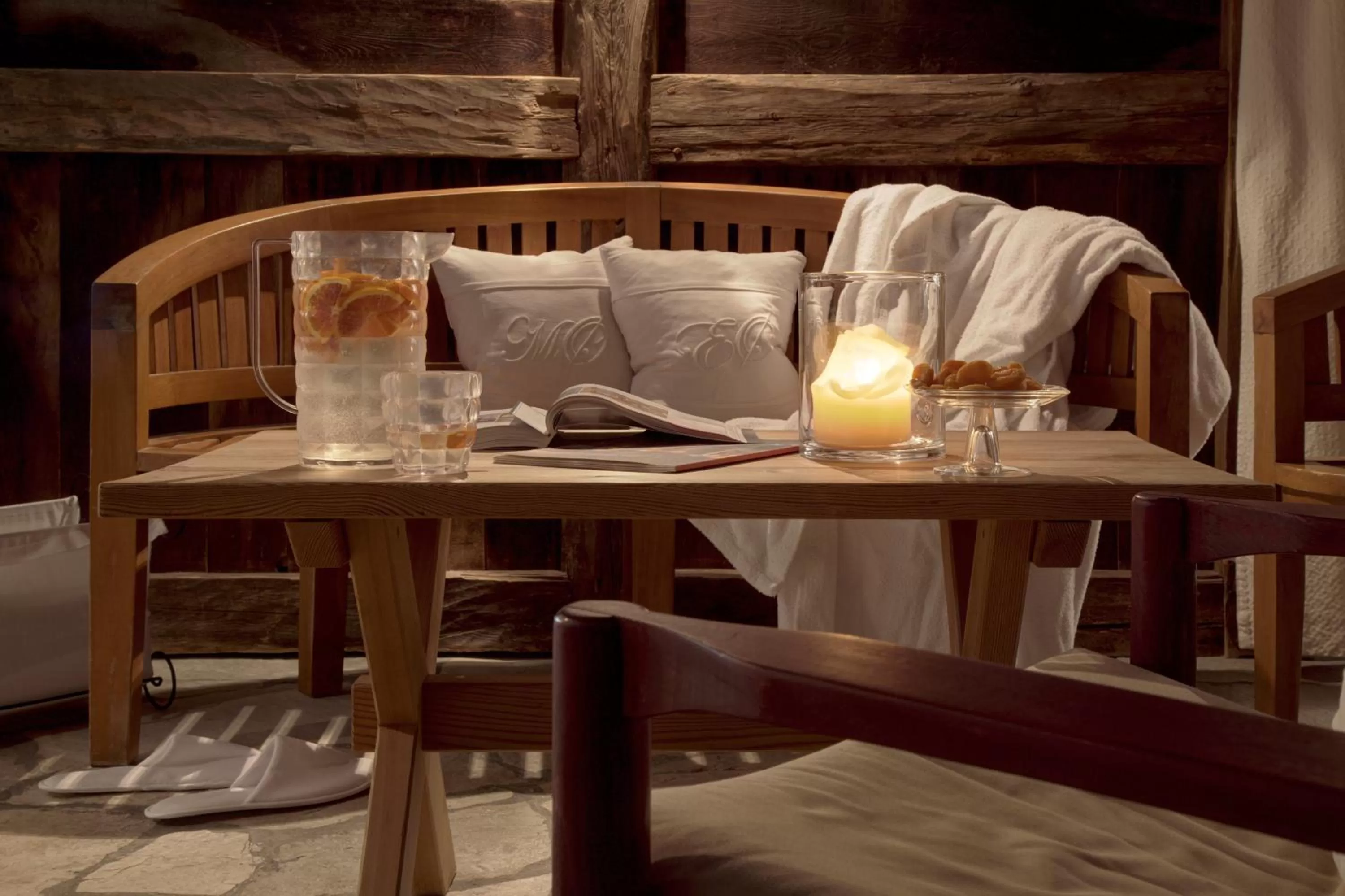 Swimming pool in Hotel La Perla: The Leading Hotels of the World