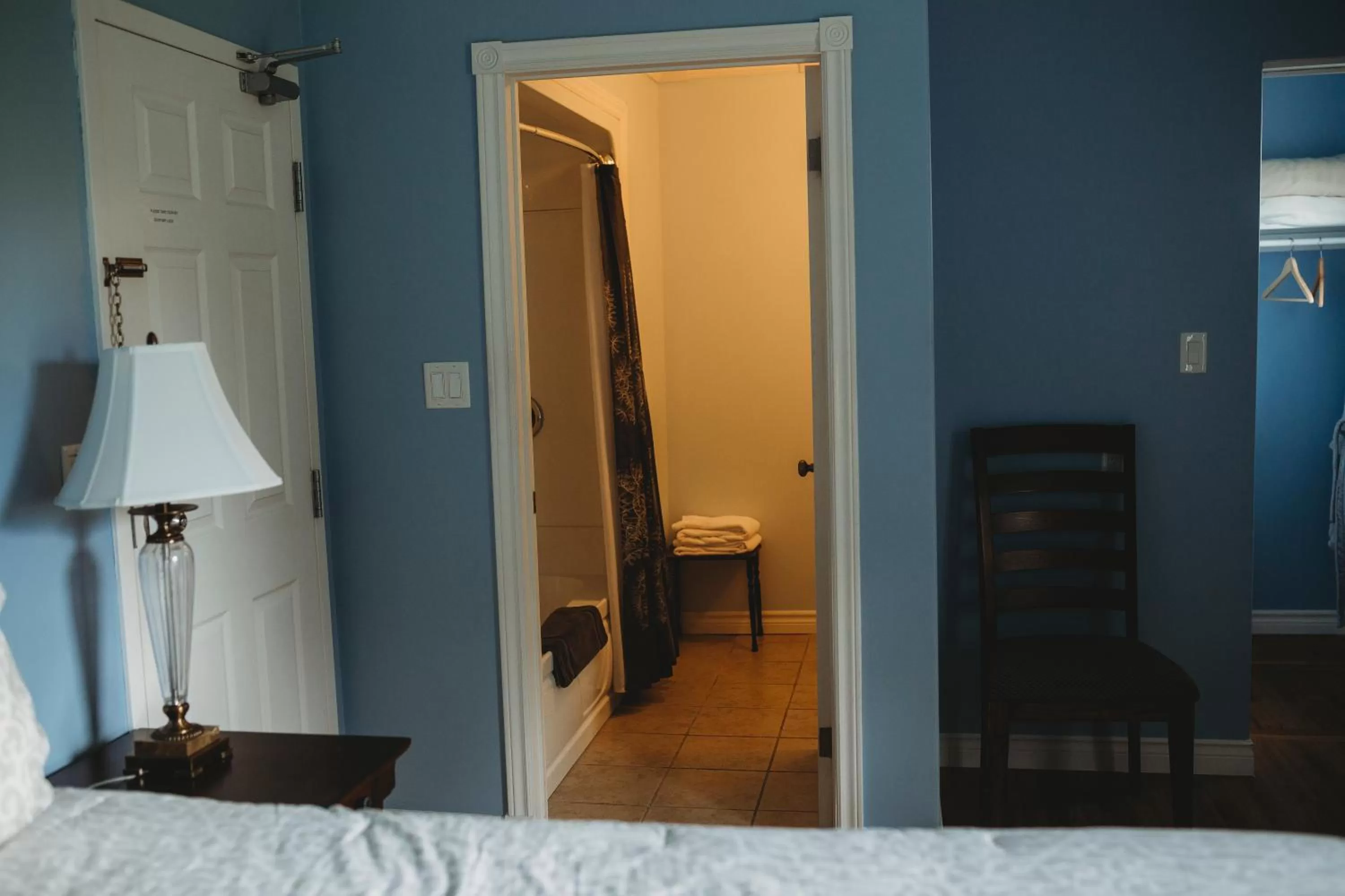 Bathroom in Carriage House Inn Four and a Half Stars