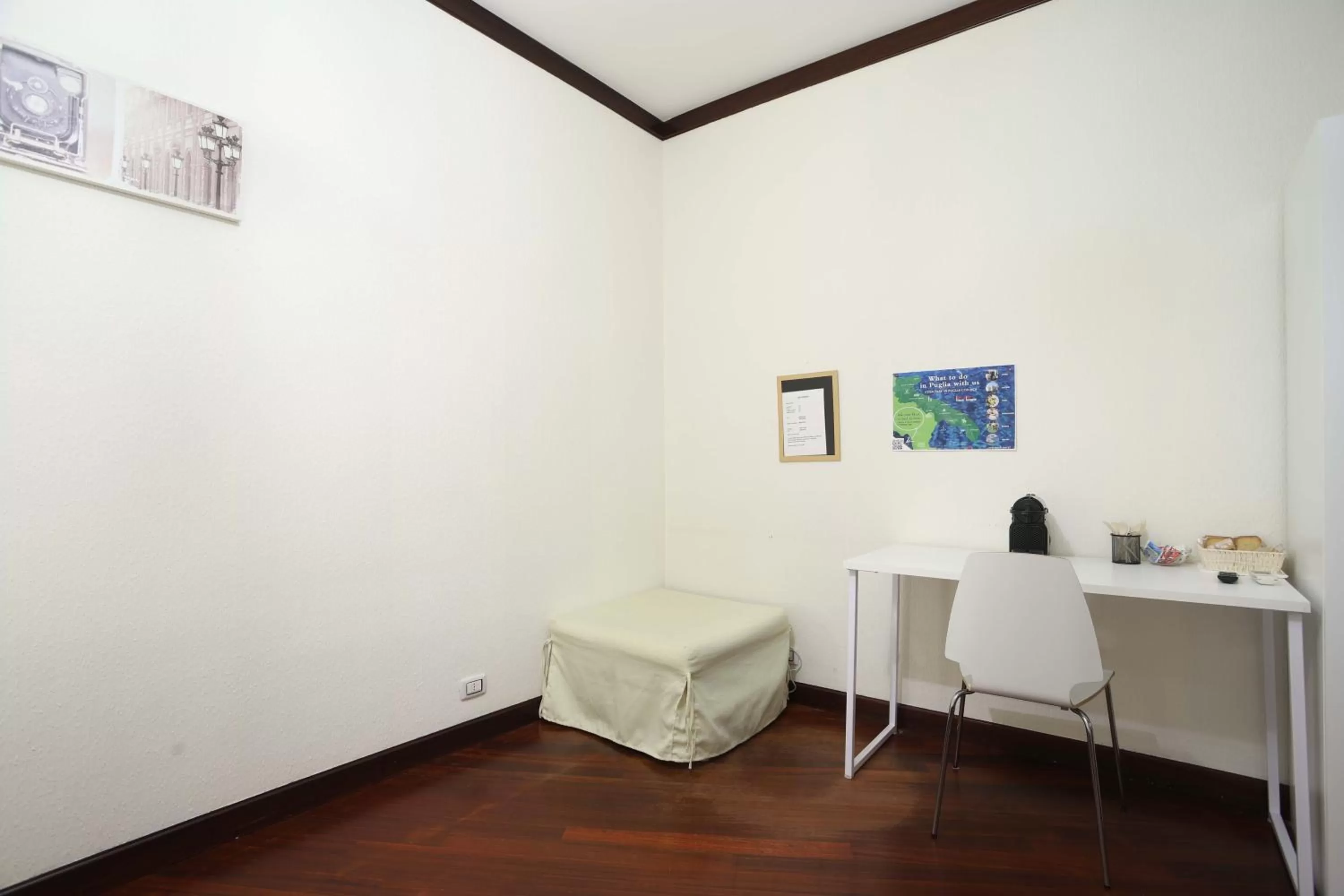 Seating Area in Clorinda's rooms