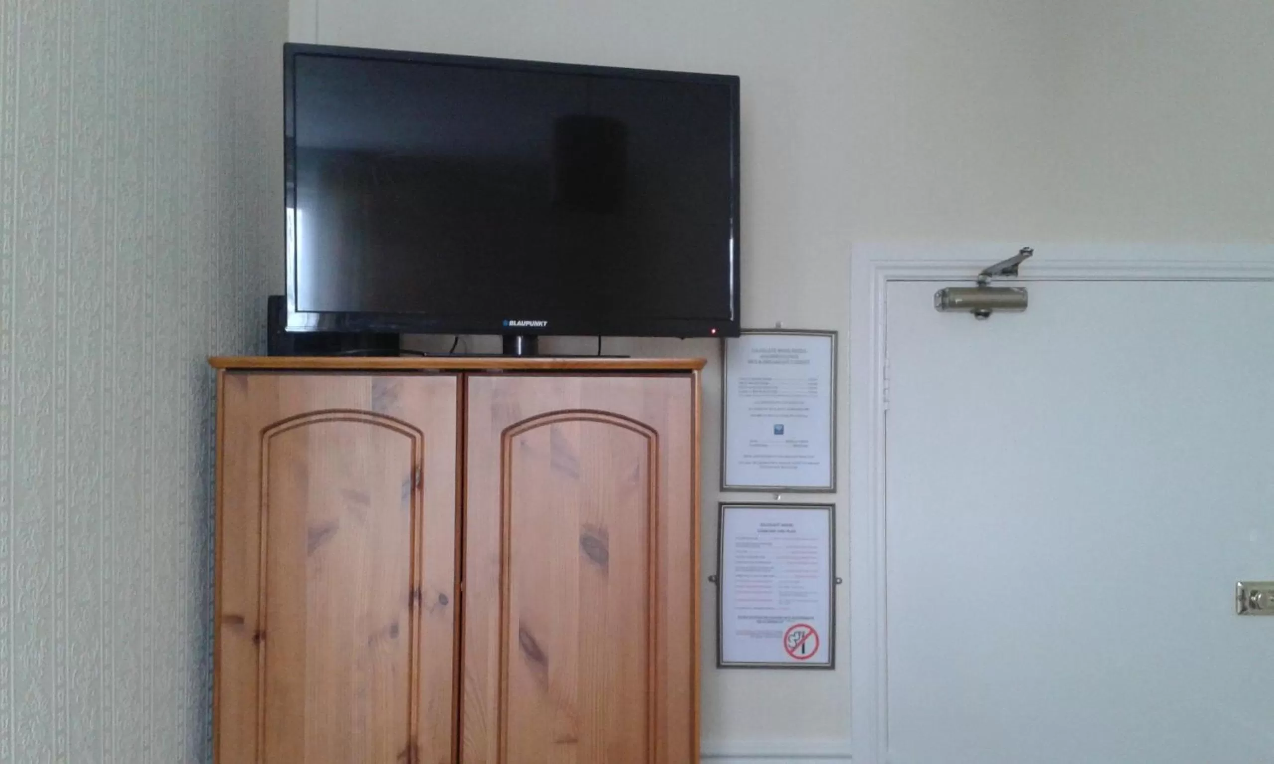 TV and multimedia in Gilesgate Moor Hotel