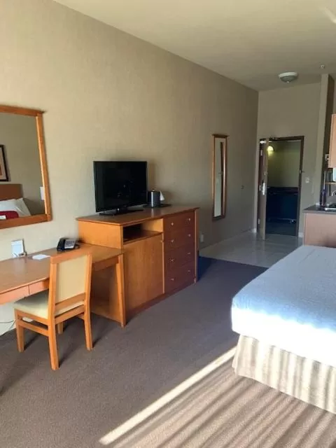 TV/Entertainment Center in Canalta Rimbey