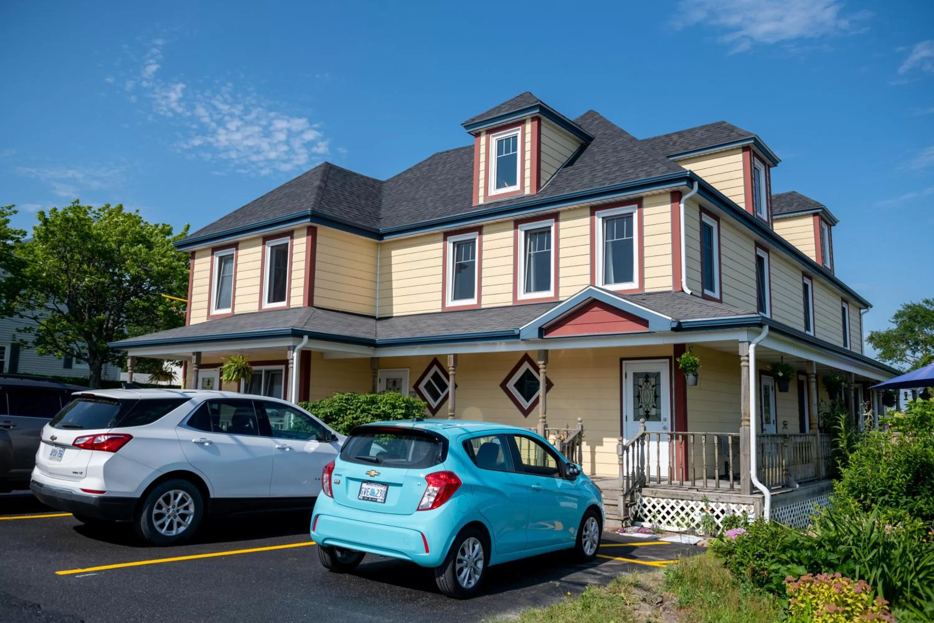 Property building in Pepperell Place Inn Inc.