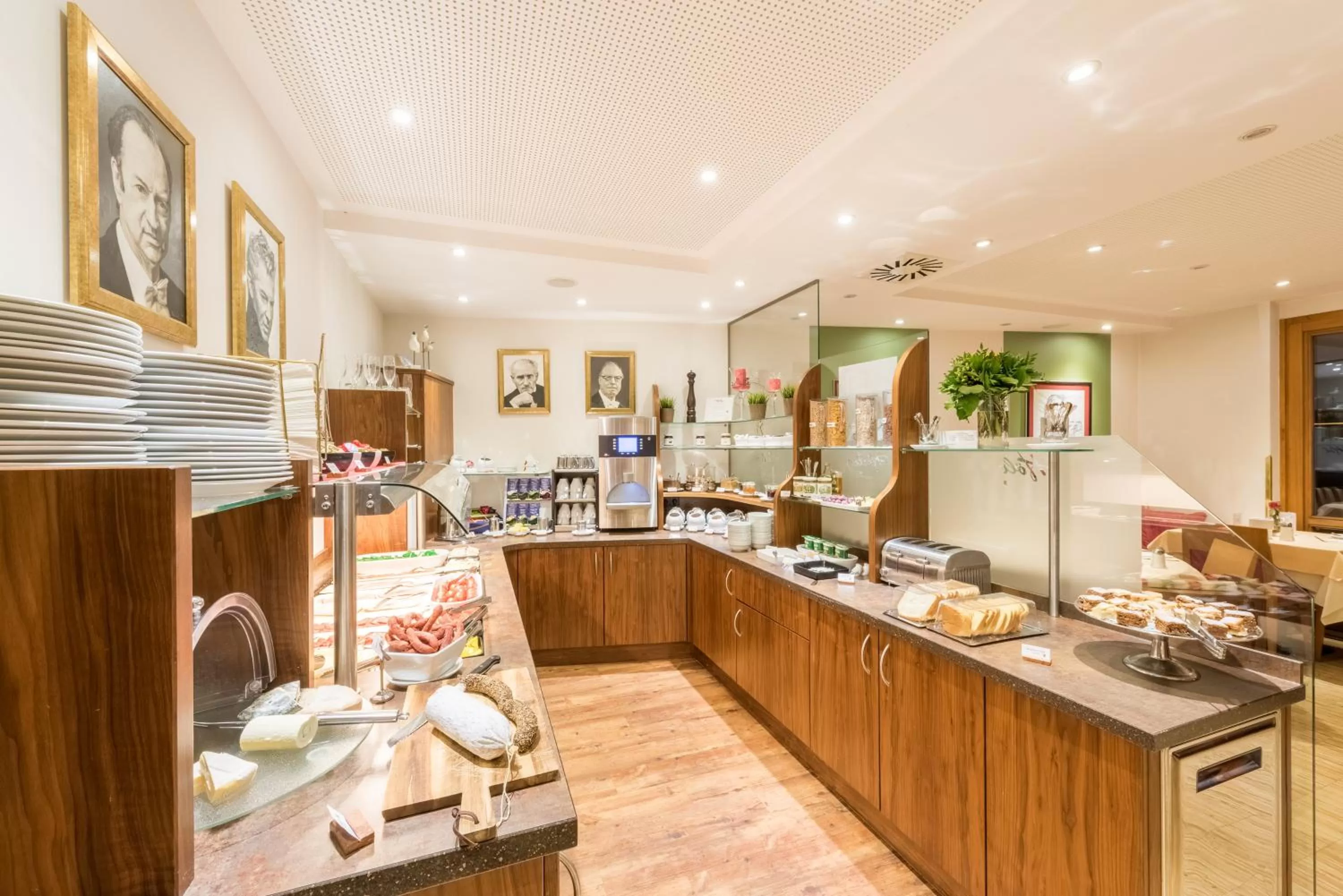 Buffet breakfast in Austria Classic Hotel Hölle