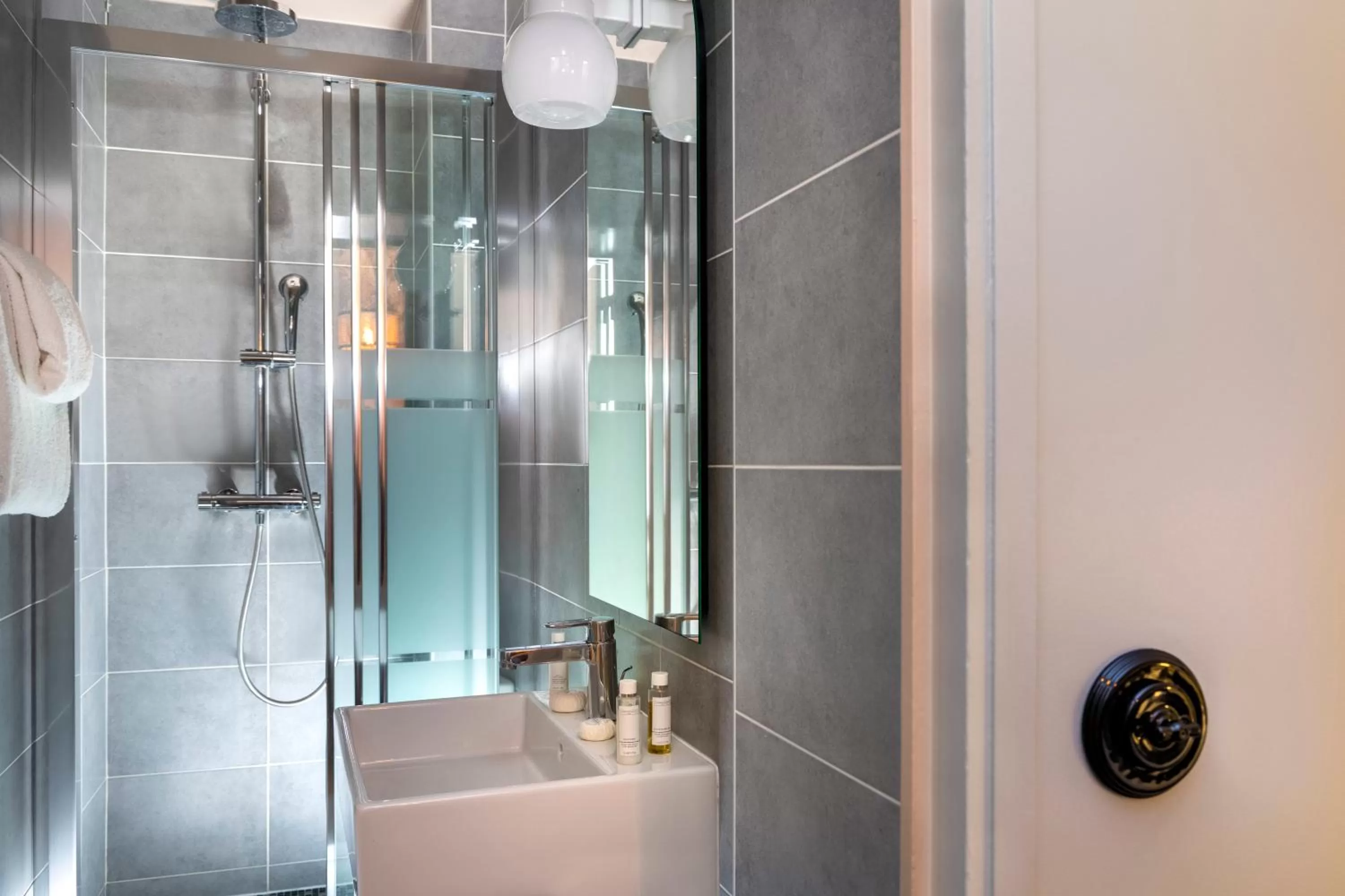 Bathroom in Hotel Bloum