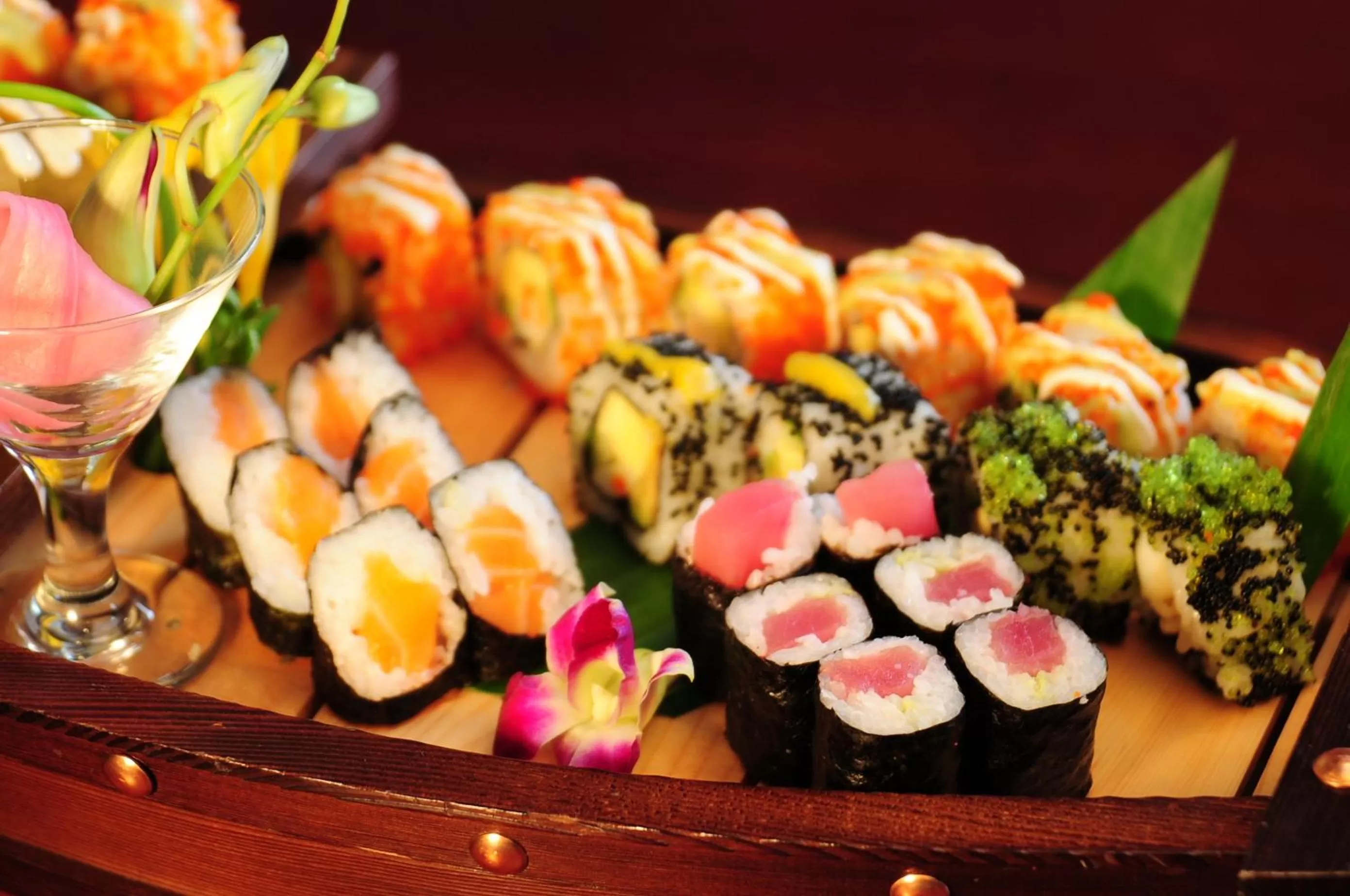 Restaurant/places to eat in Crowne Plaza Jeddah by IHG