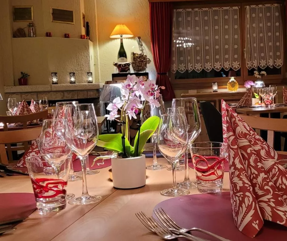 Restaurant/places to eat in Rêves Gourmands, Hôtellerie & Gastronomie