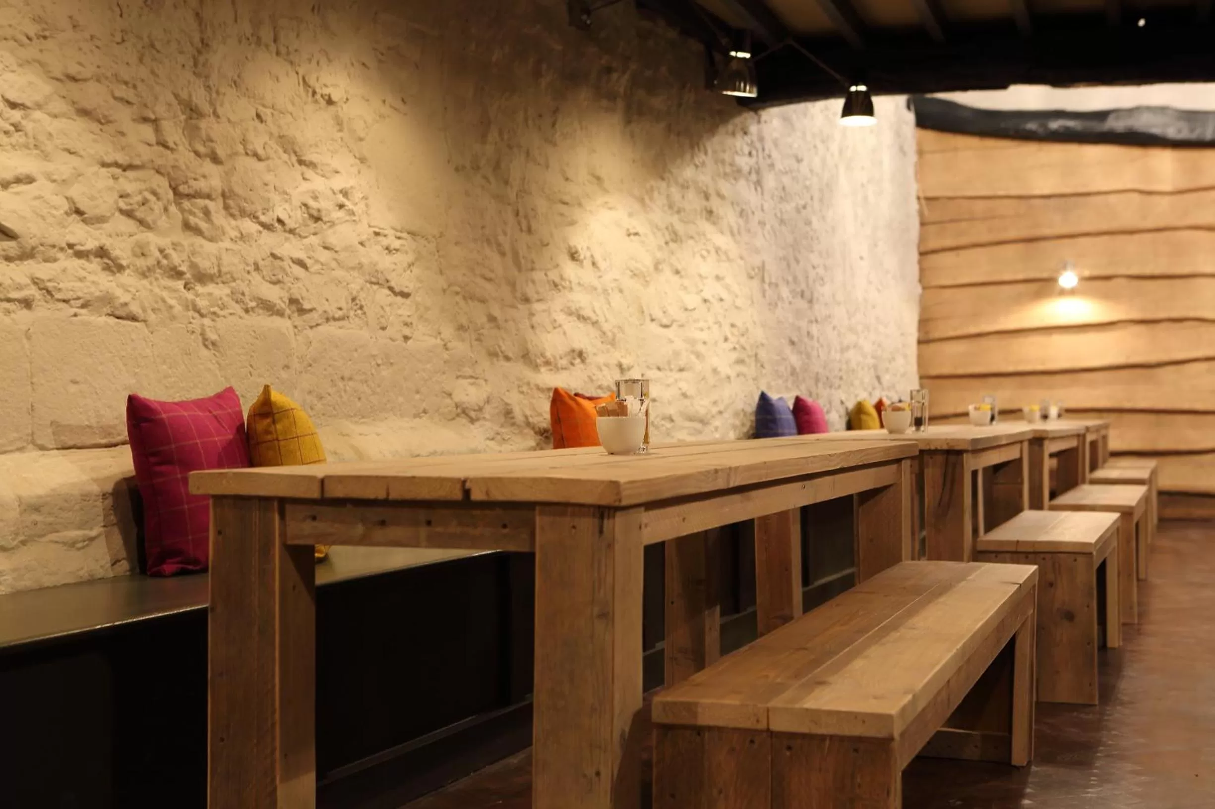 Decorative detail in The Crown And Thistle, Abingdon