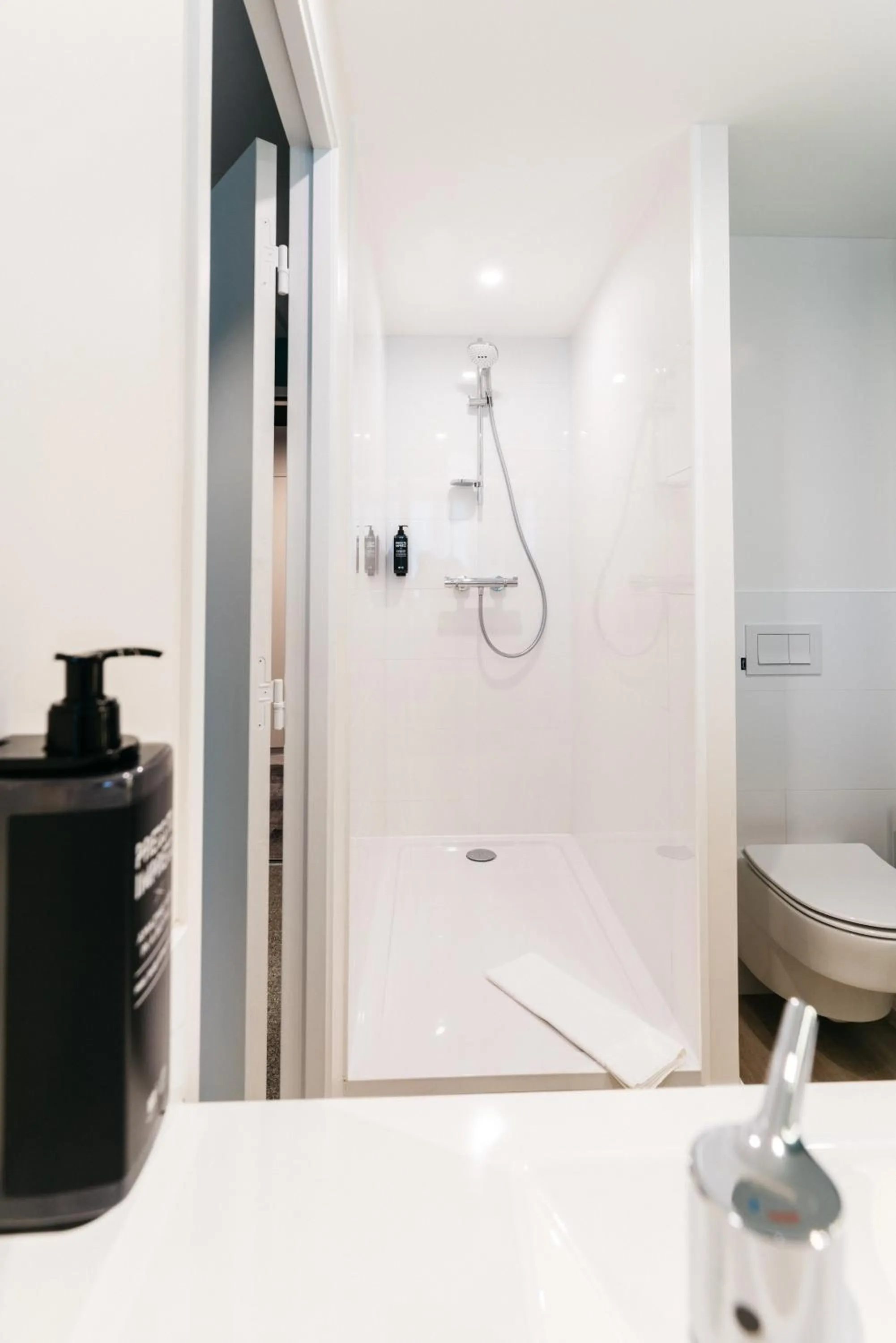 Bathroom in ibis Styles Limoges Centre