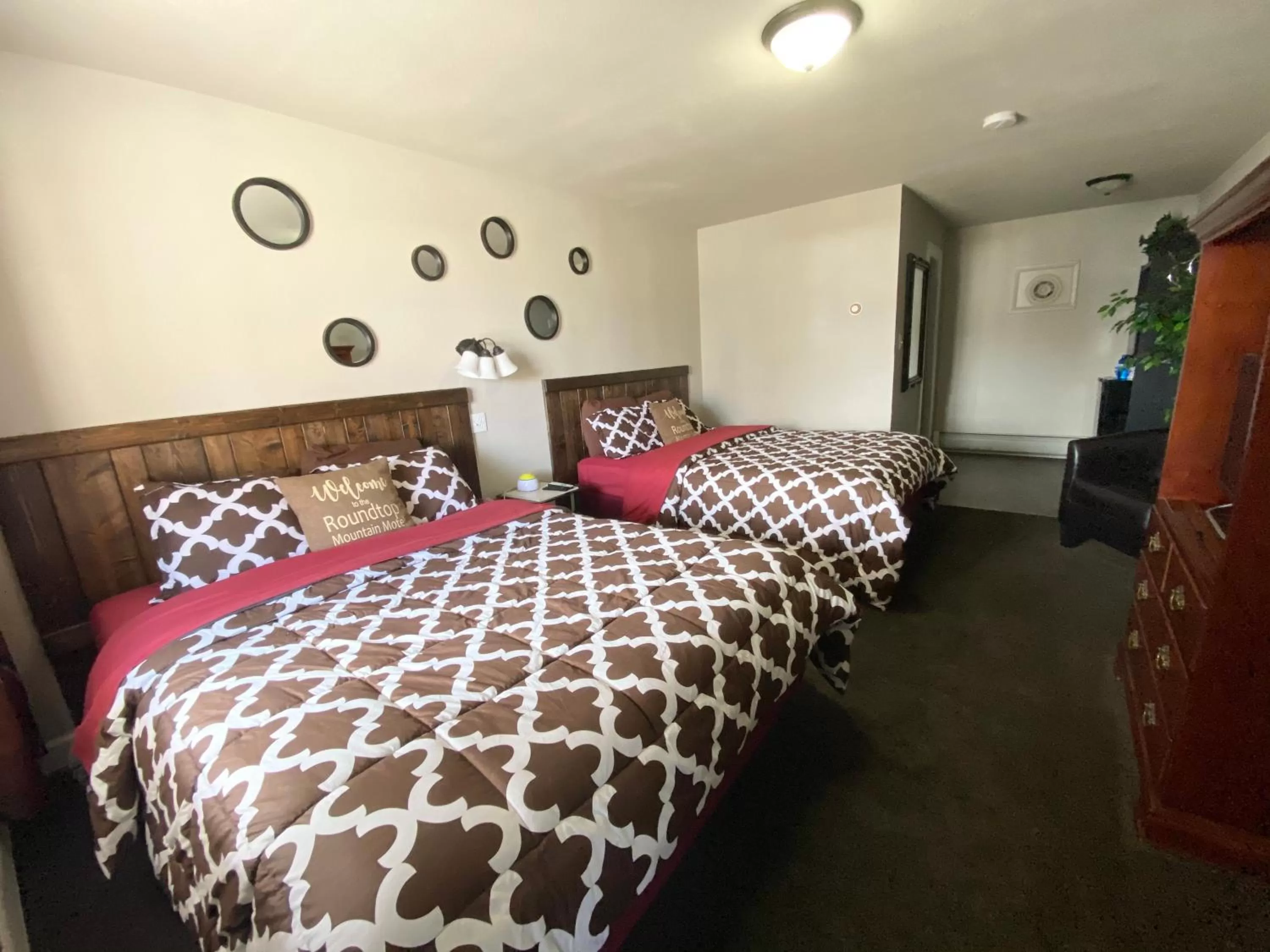 Bed in Roundtop Mountain Vista - Cabins and Motel