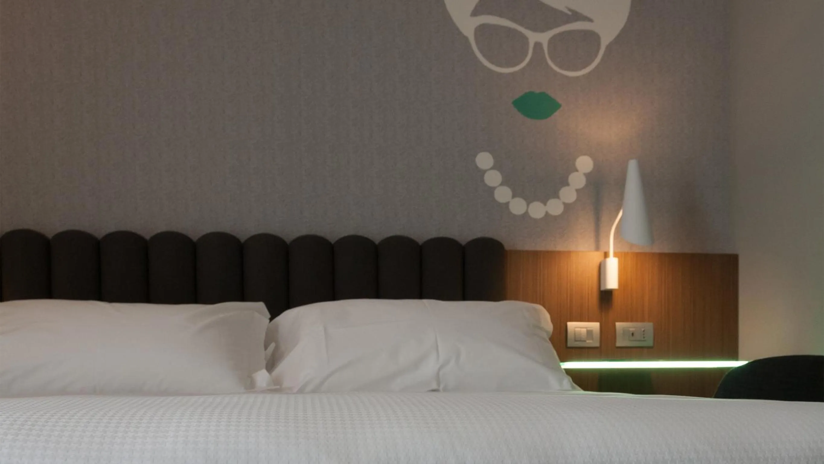 Bedroom, Bed in G Hotel Pescara