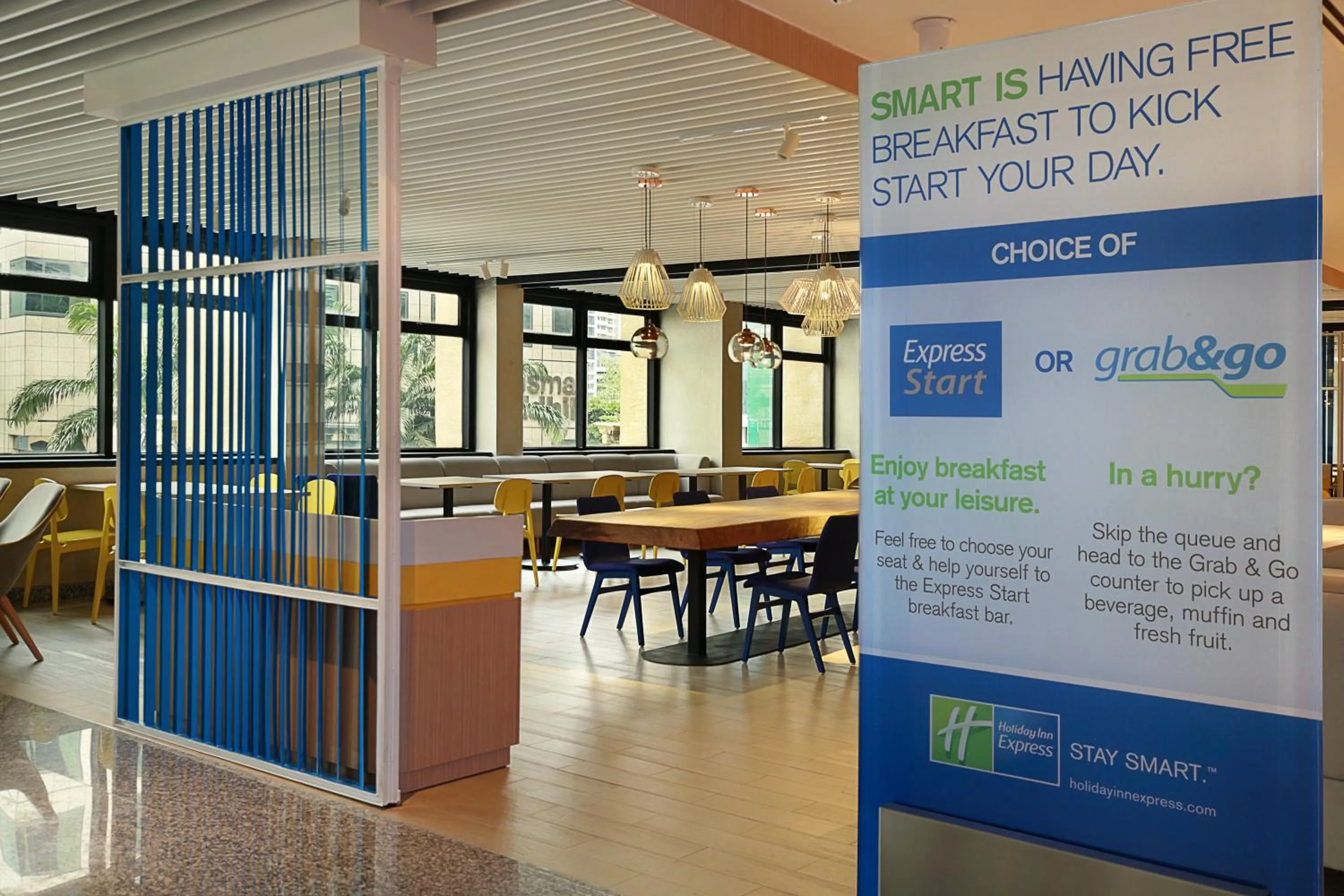 Restaurant/places to eat in Holiday Inn Express Kuala Lumpur City Centre by IHG