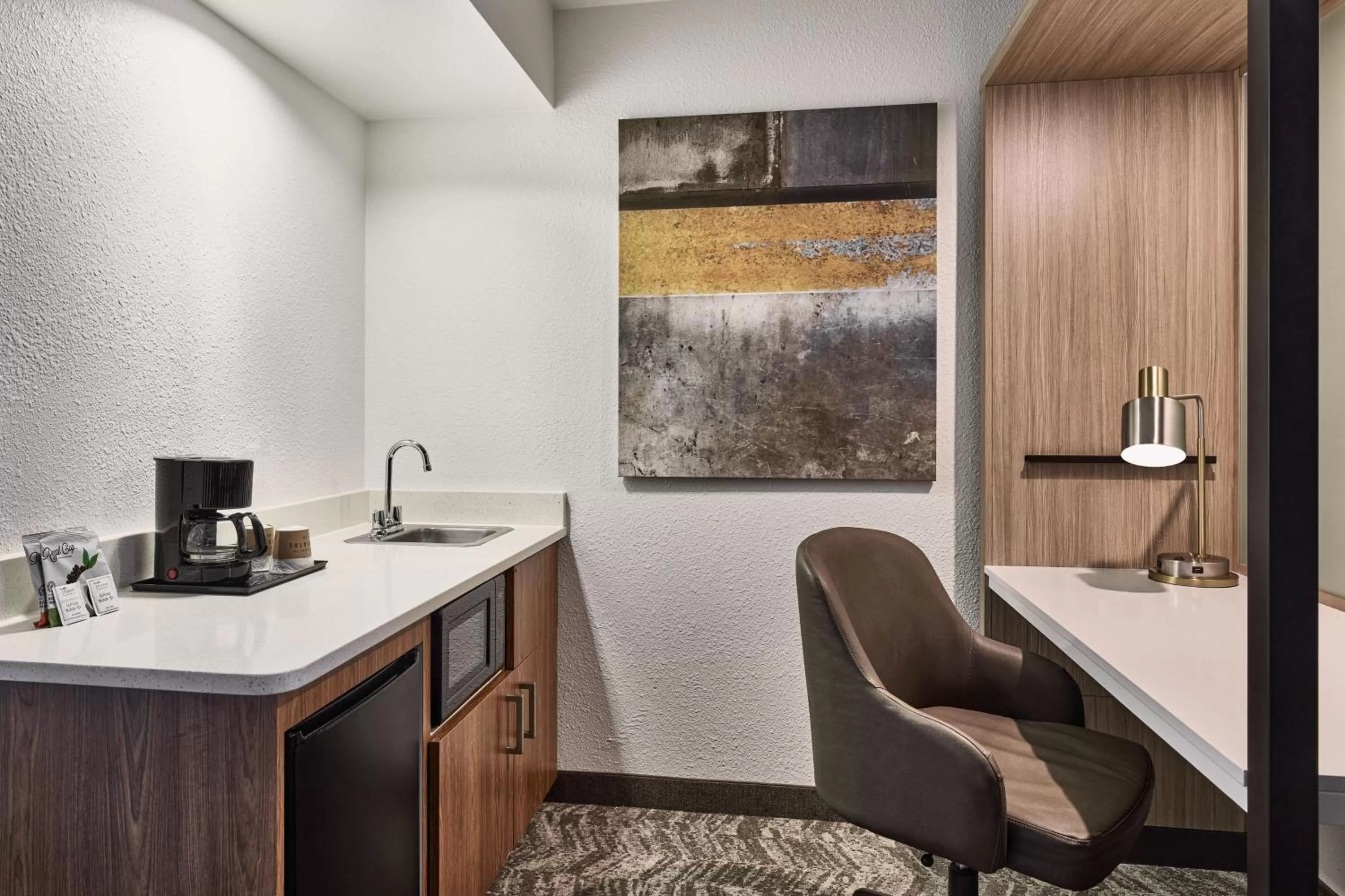 Lounge or bar in SpringHill Suites Phoenix Tempe Airport