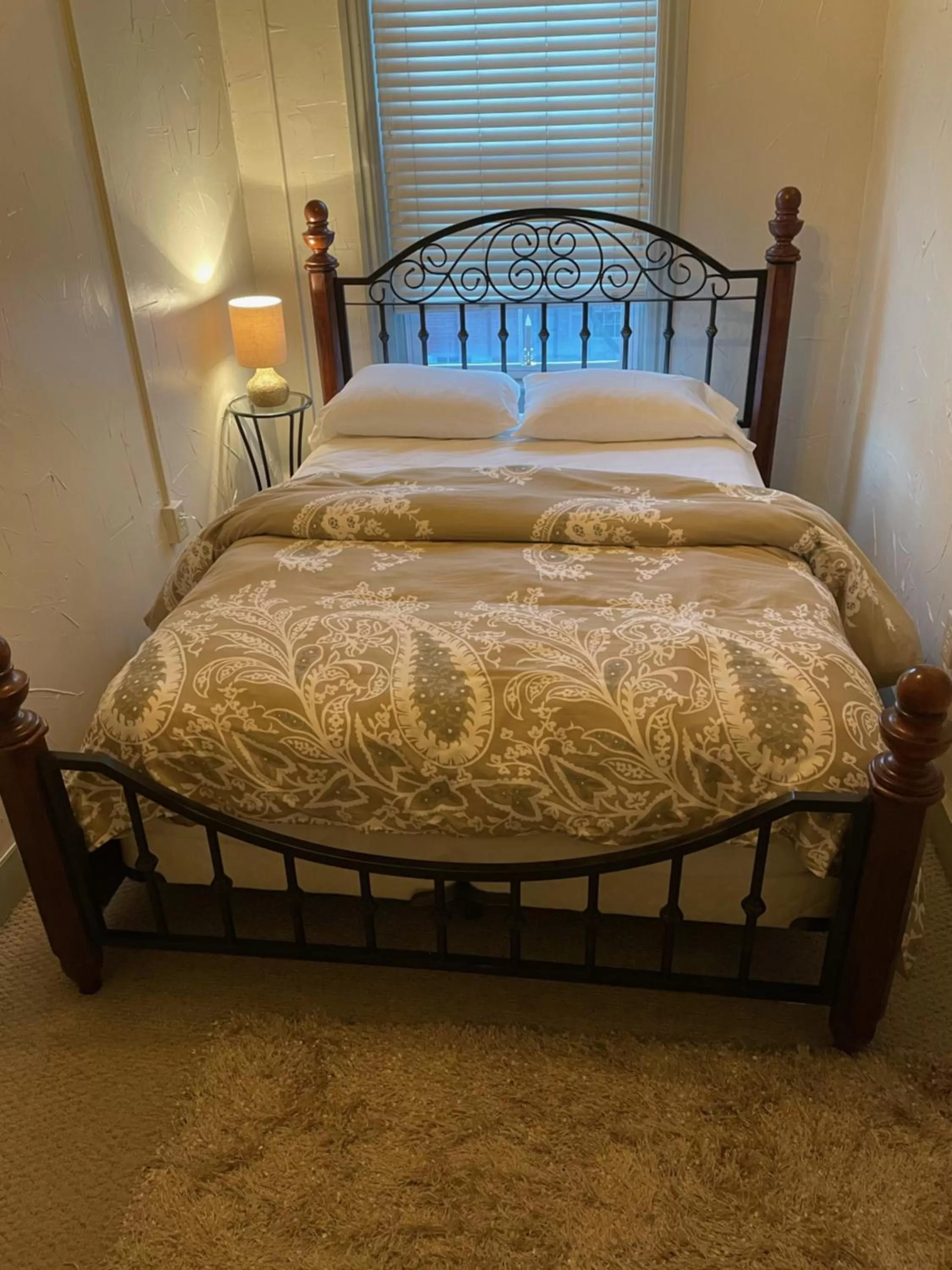 Bed in James Buchanan Hotel, Trademark Collection by Wyndham