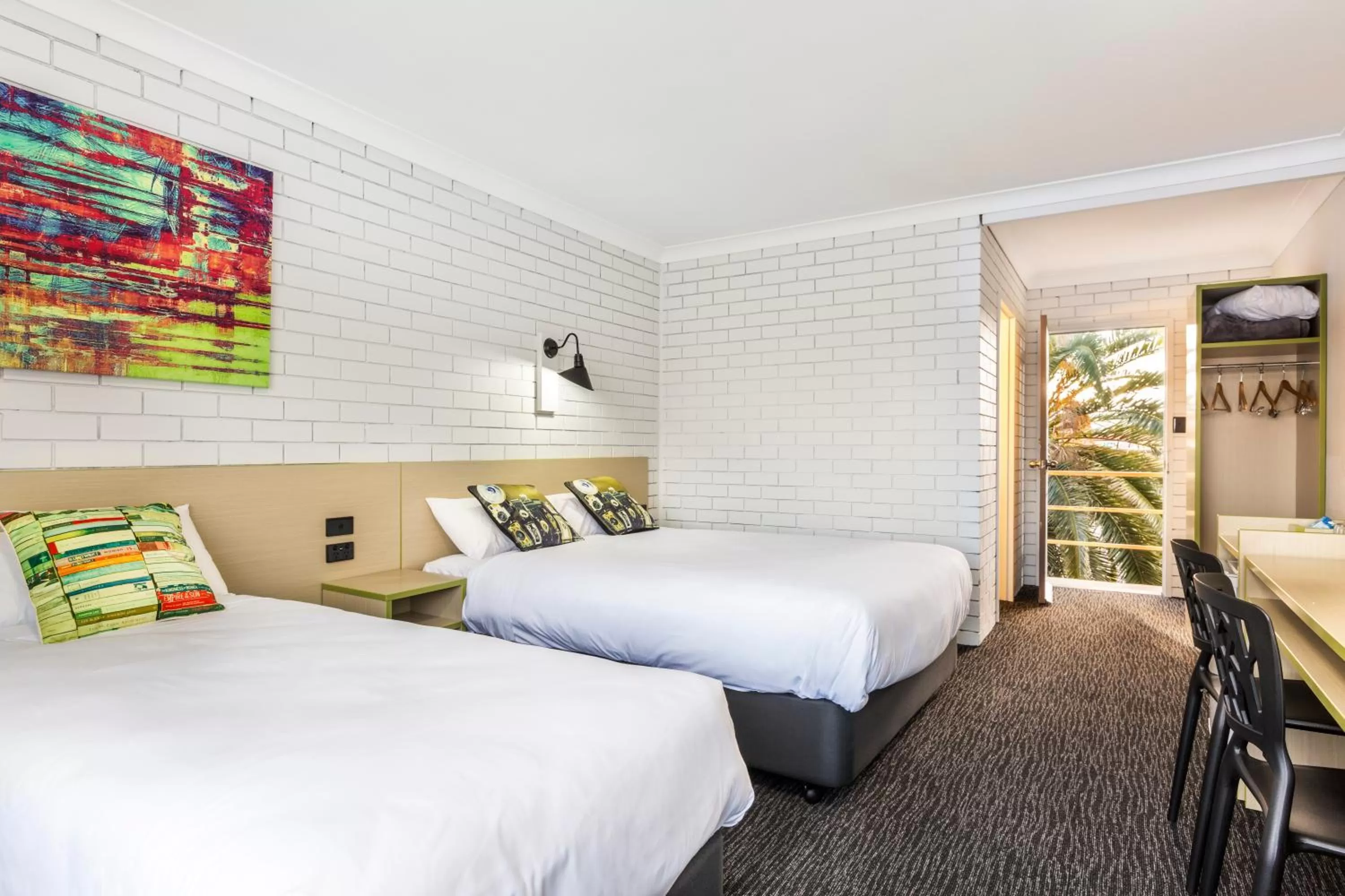 Bed in Boomerang Hotel